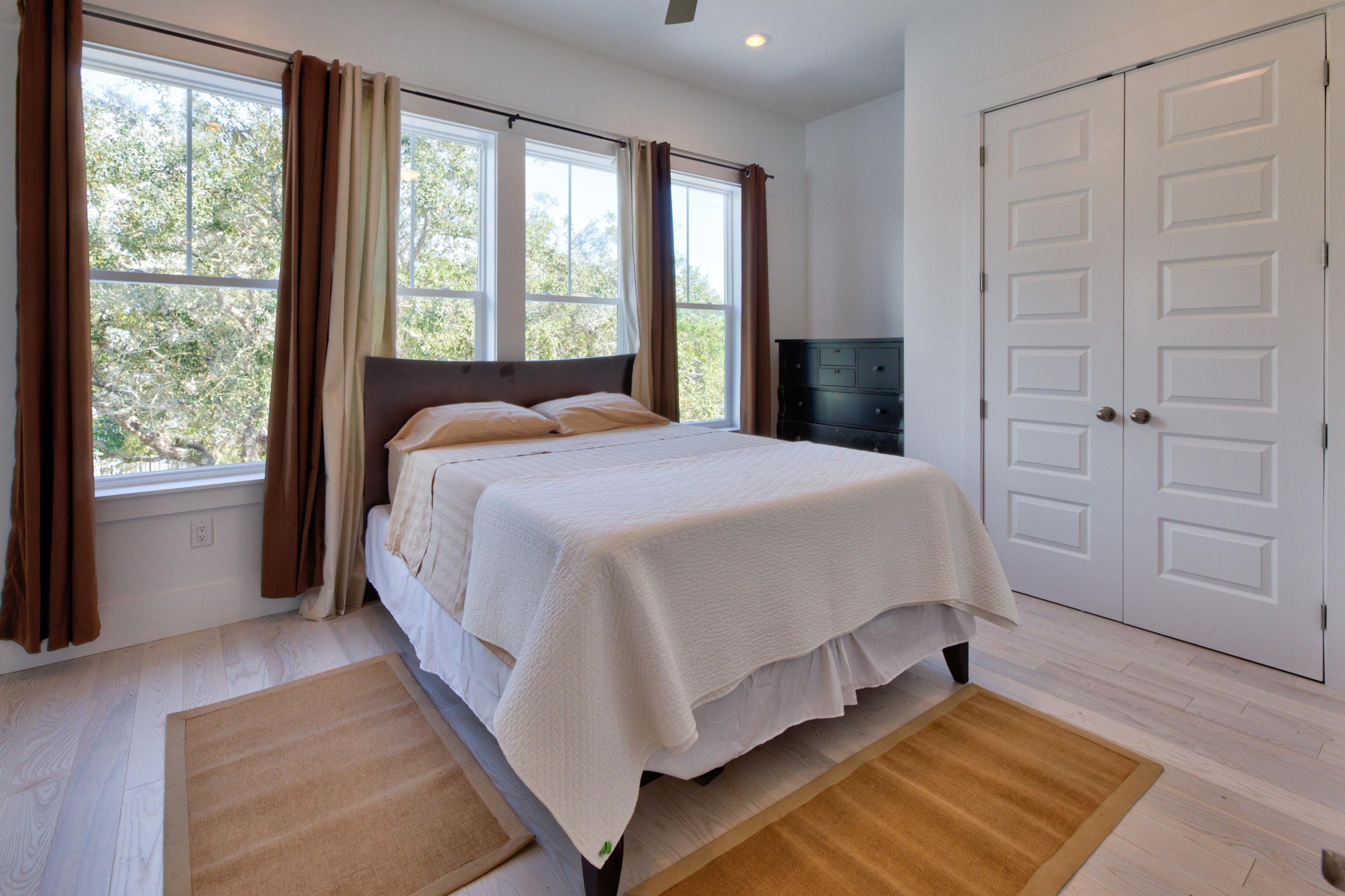 GULF SHORE MANOR - Residential