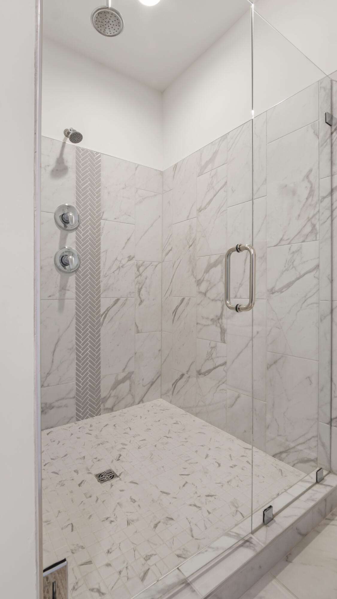 Lagoon Manor Dr - Residential