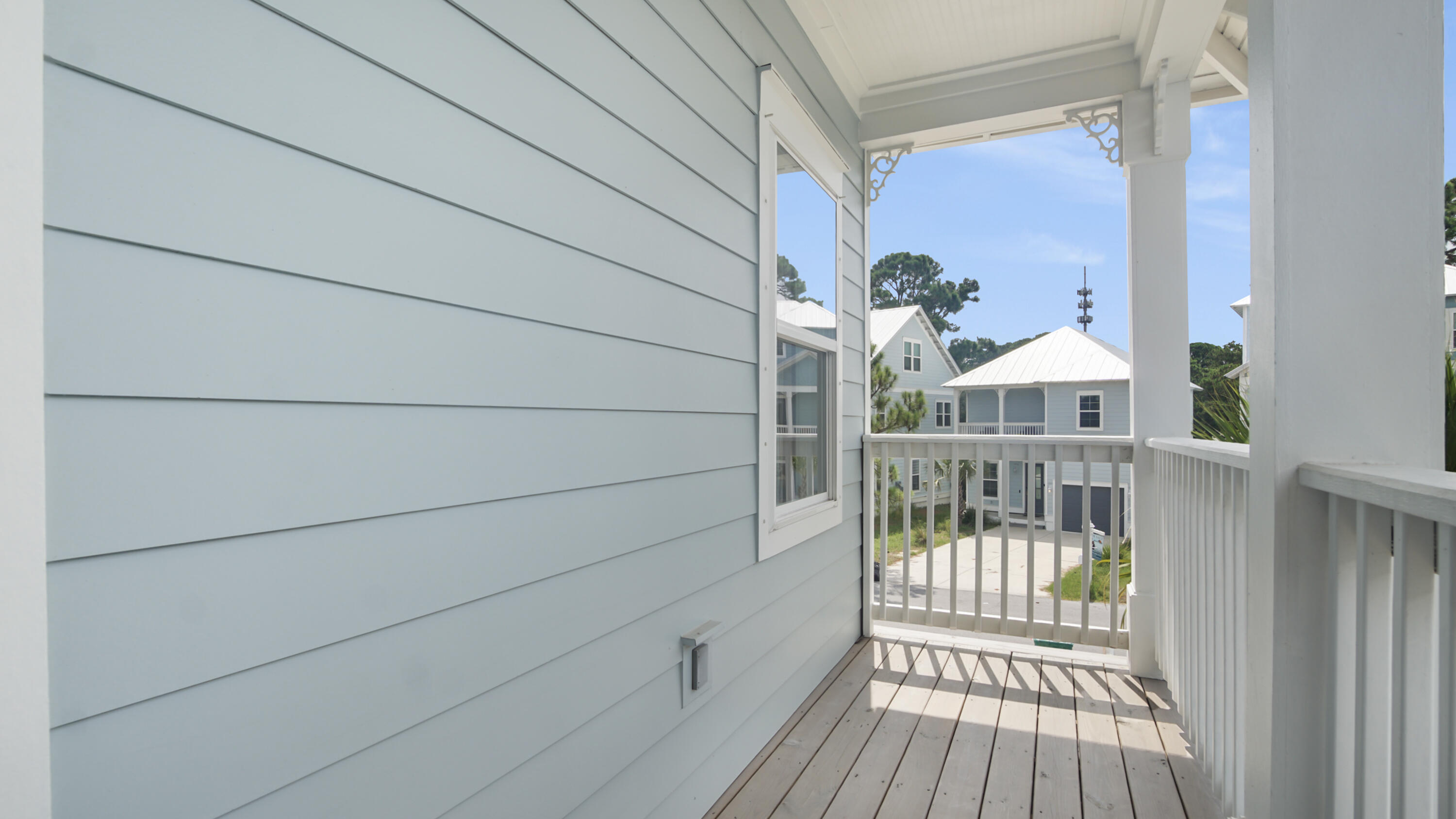 Lagoon Manor Dr - Residential