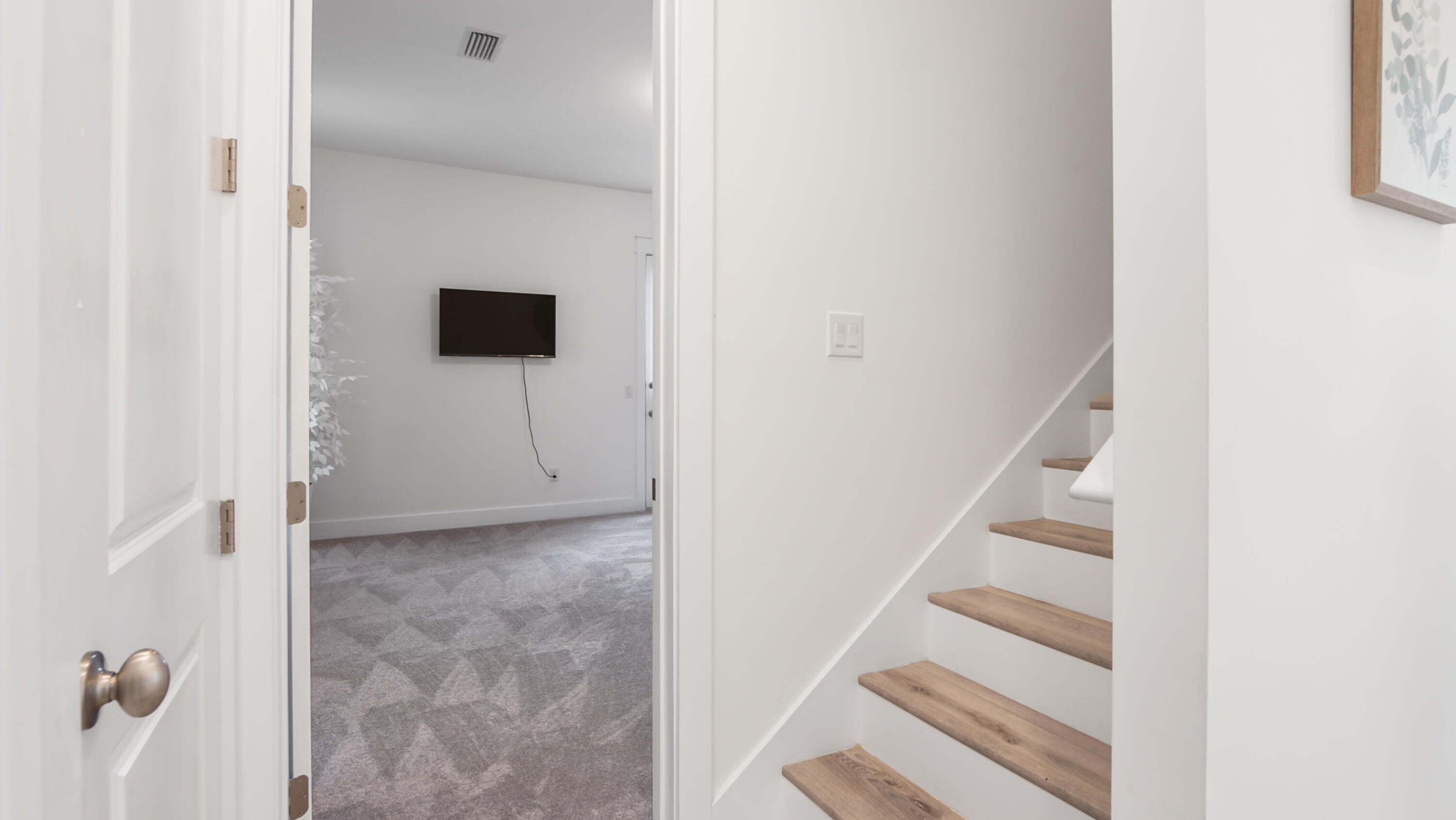 Lagoon Manor Dr - Residential