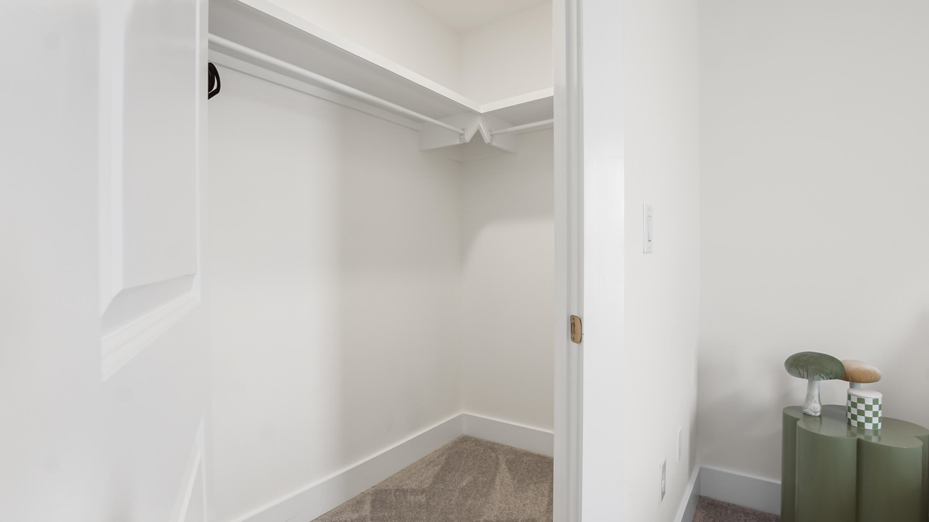 Lagoon Manor Dr - Residential