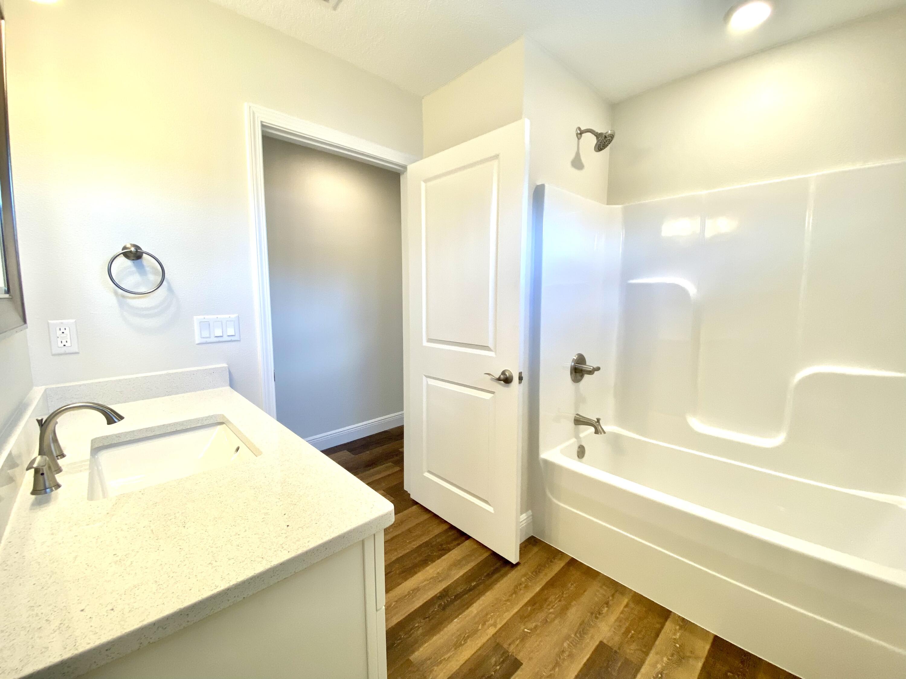LAKE ARTHUR EST PH I - Residential