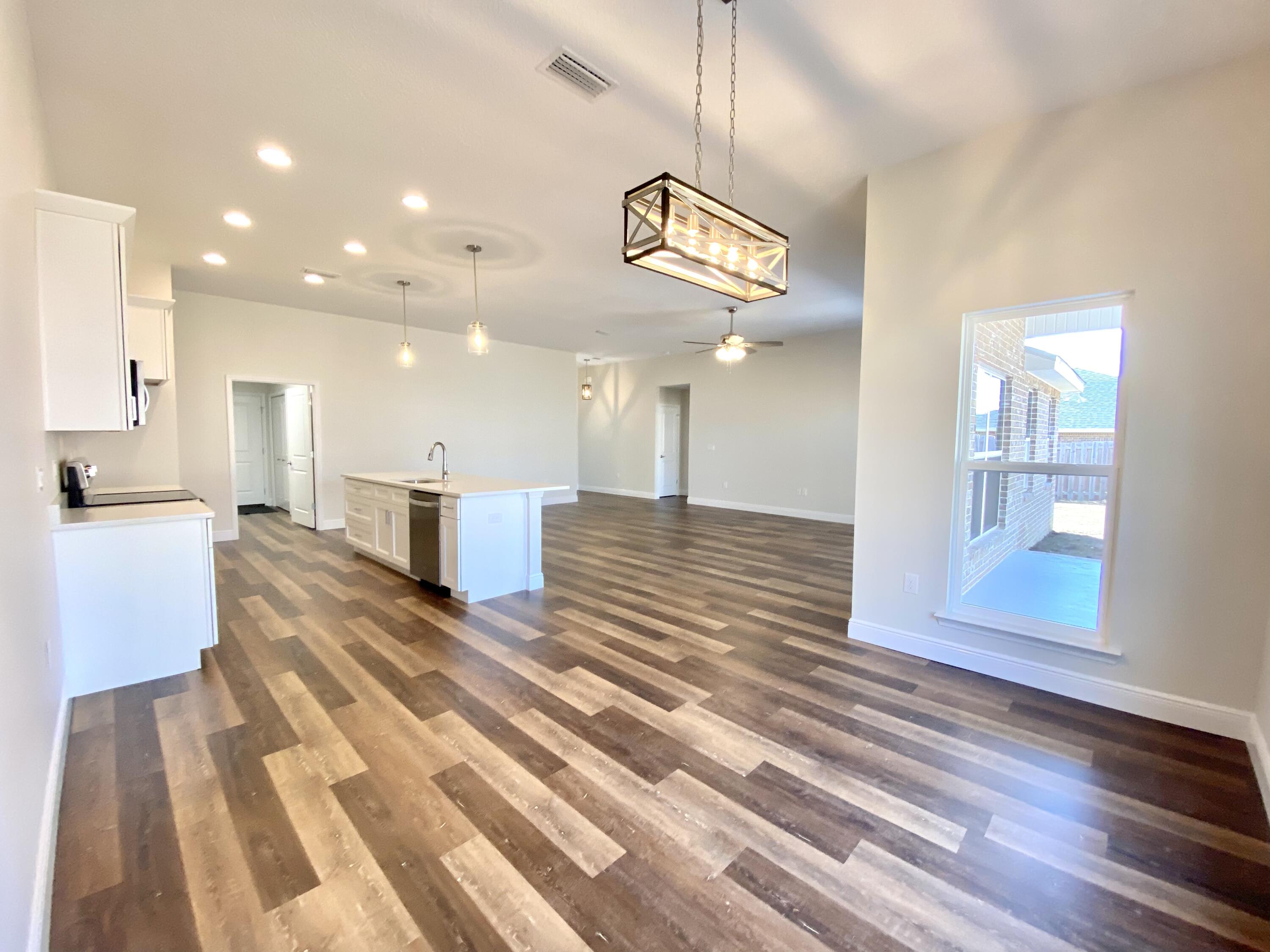 LAKE ARTHUR EST PH I - Residential