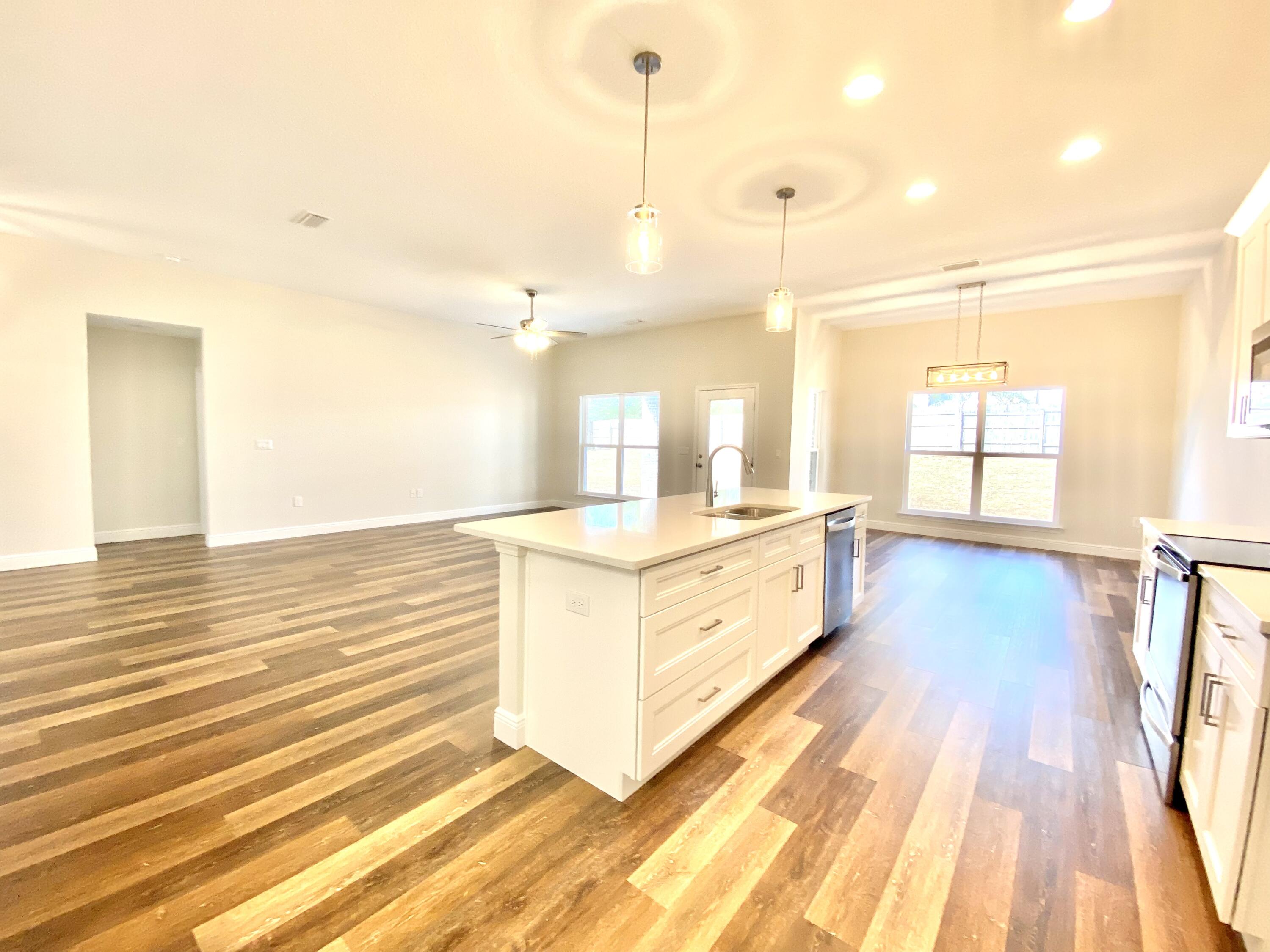 LAKE ARTHUR EST PH I - Residential
