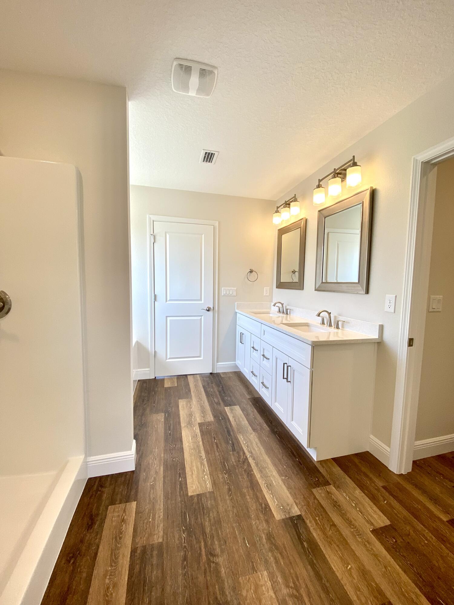 LAKE ARTHUR EST PH I - Residential
