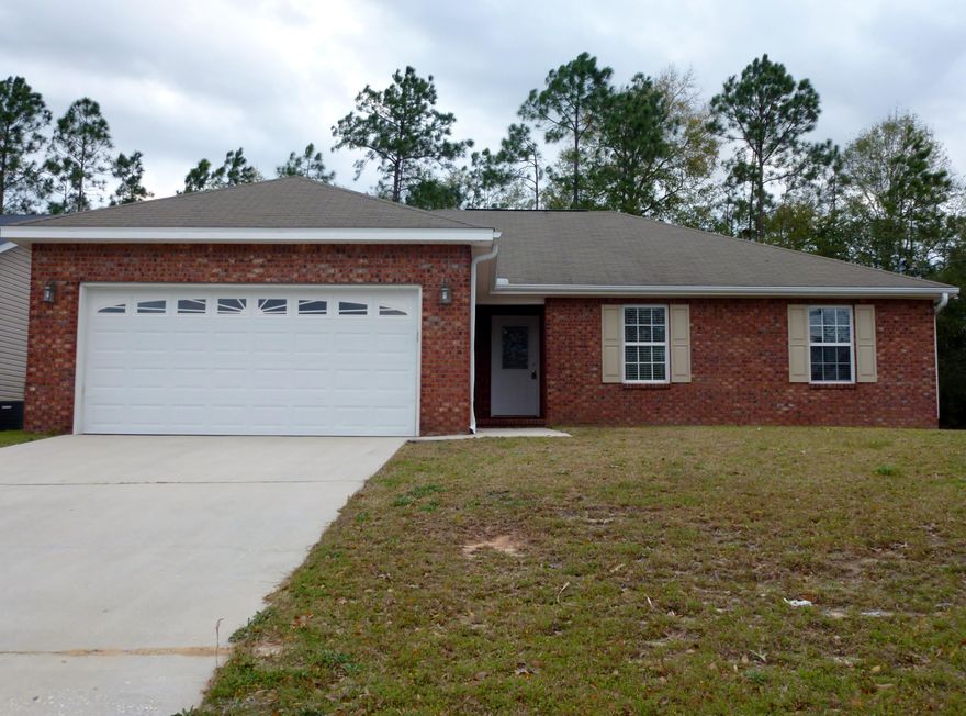 ATTRACTIVE, WELL MAINTAINED, SHORT SALE,4BR/2BA SPLIT FLOOR PLAN HOME THAT'S PRICED RIGHT AND READY FOR IT'S NEW FAMILY. MUST COME AND REVIEW TO SEE ALL THE BELLS AND WHISTLES, CEILING FANS IN EVERY ROOM, BLACK/STAINLESS STEEL APPLIANCES, AND SECURITY SYSTEM FOR PEACE OF MIND JUST TO NAME A FEW. MY FRIEND ALTHOUGH THIS IS A SHORT SALE, THIS IS A HOME. WORTH SEEING, WORTH OWNING! DON'T DELAY CALL FAYE TODAY!