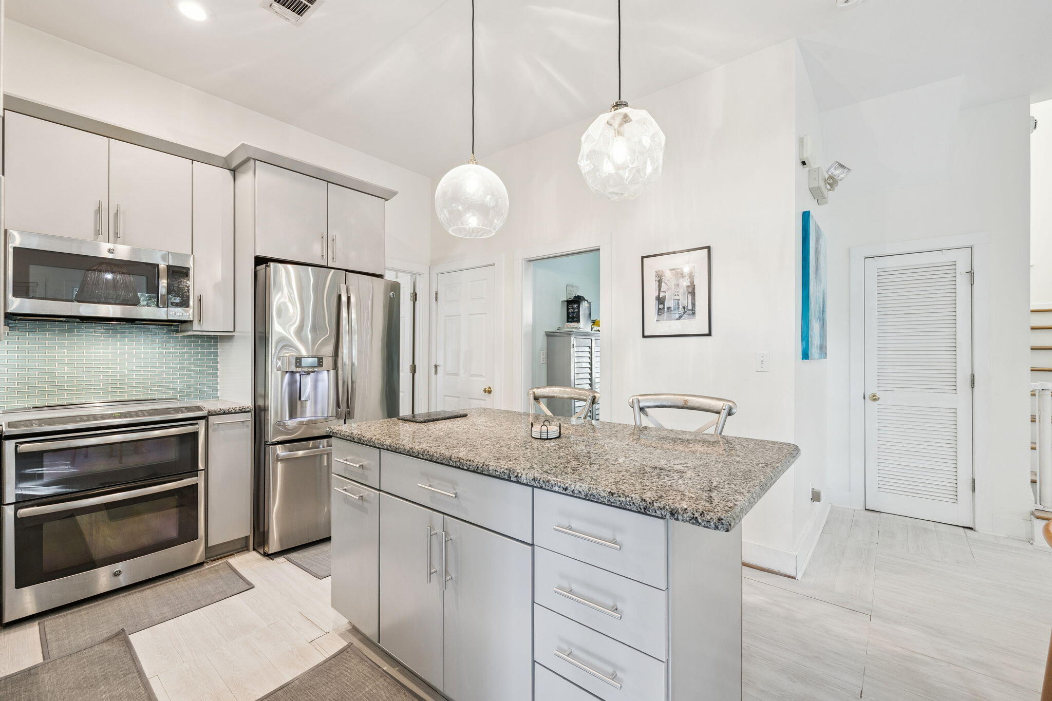 SEAGROVE 1ST ADDN - Residential