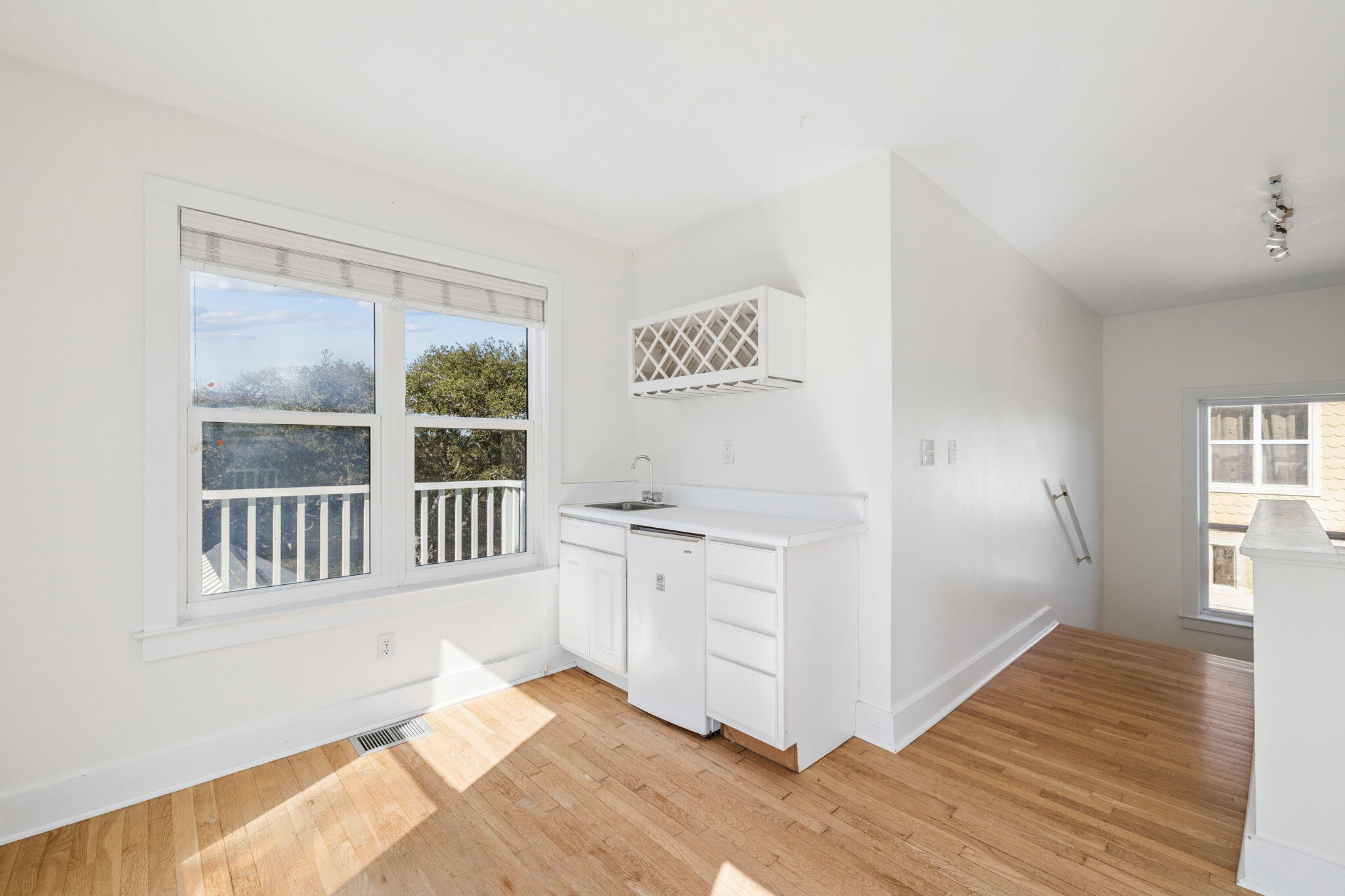 SEAGROVE 1ST ADDN - Residential