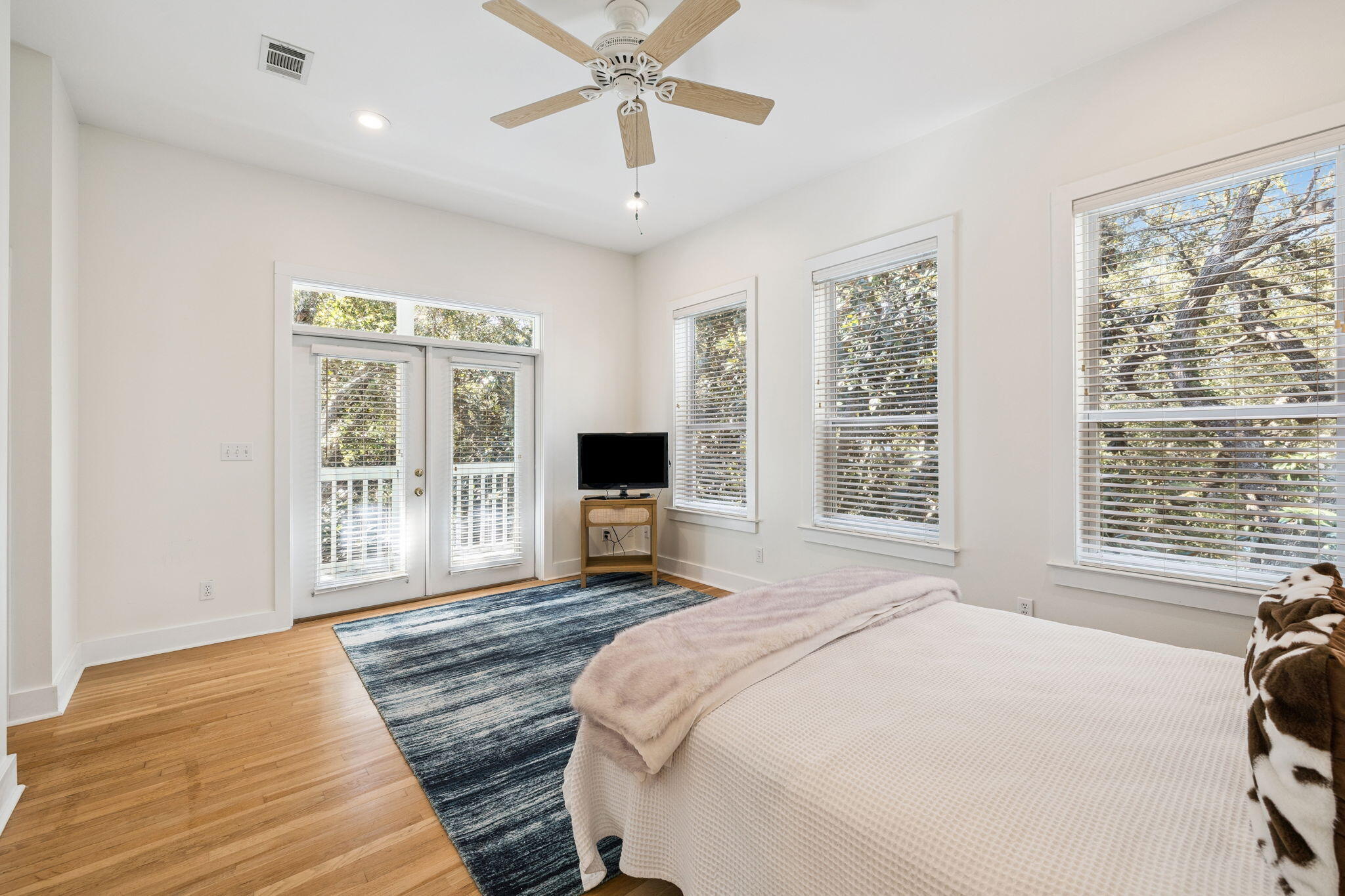 SEAGROVE 1ST ADDN - Residential