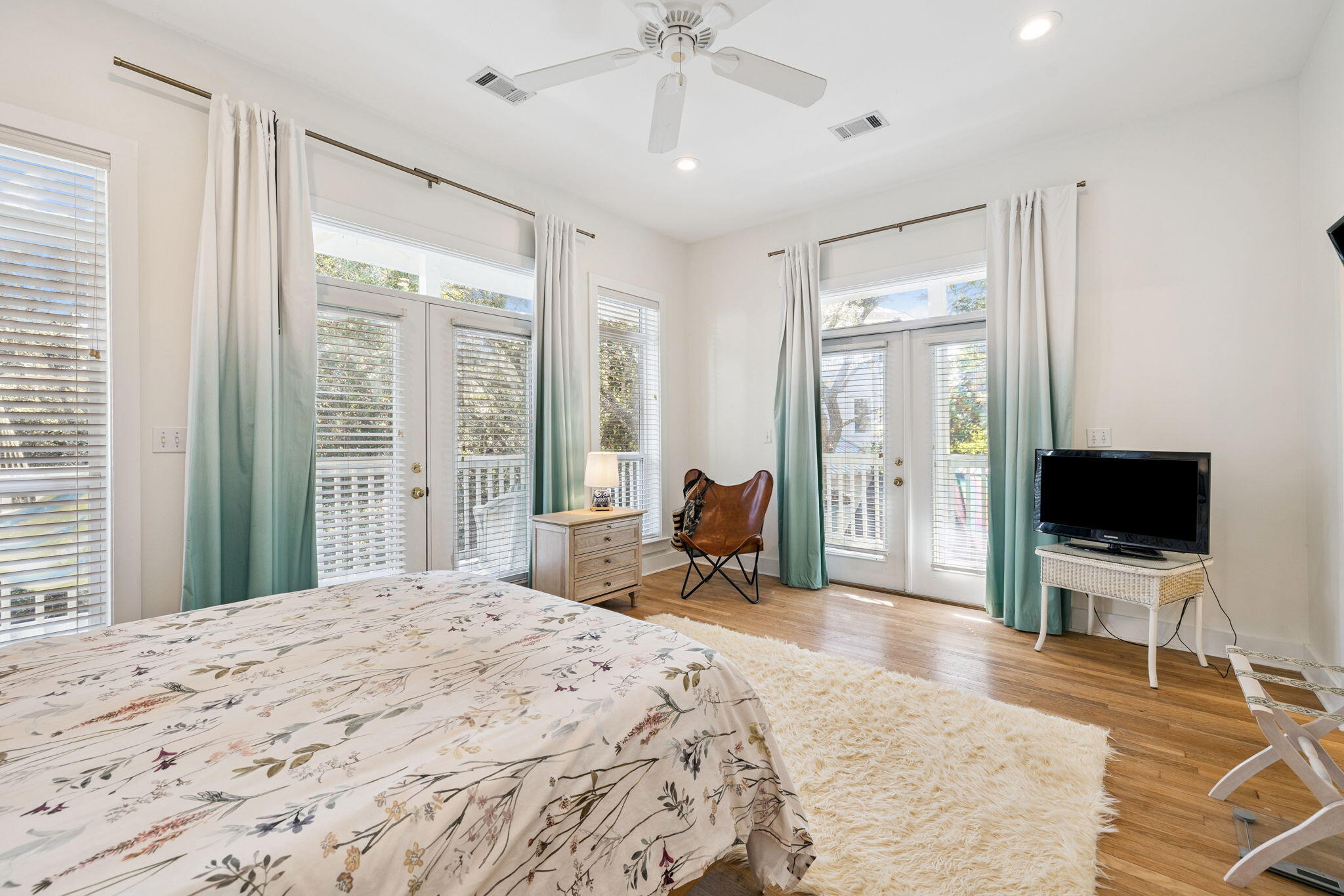 SEAGROVE 1ST ADDN - Residential