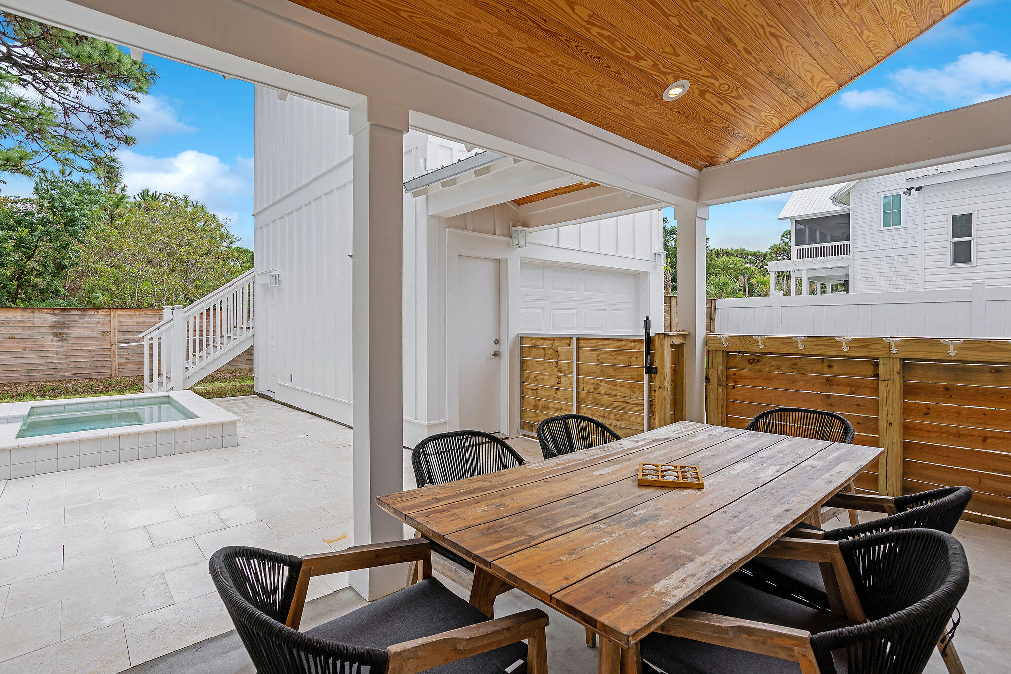 GULF SHORE MANOR - Residential