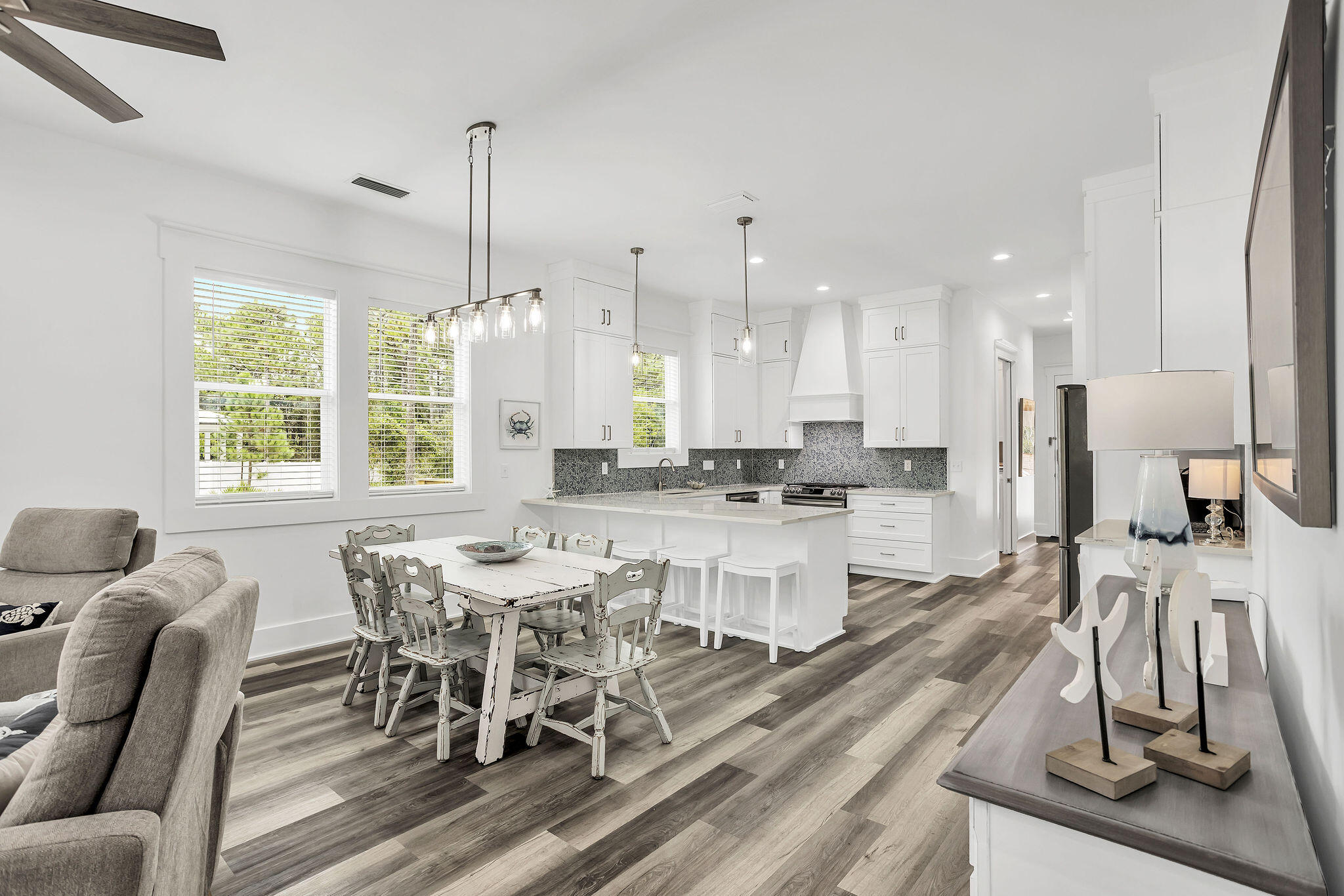GULF SHORE MANOR - Residential