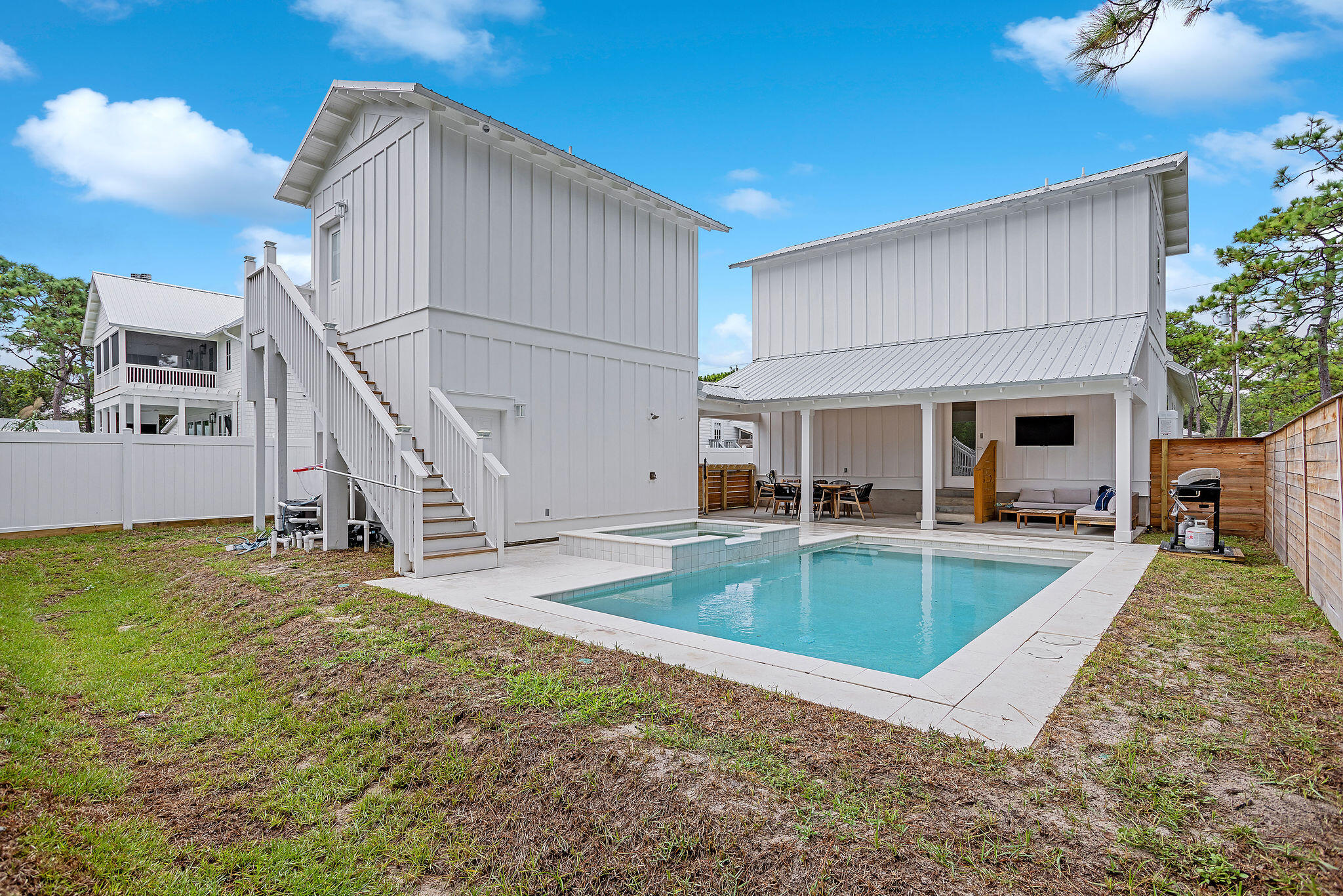 GULF SHORE MANOR - Residential