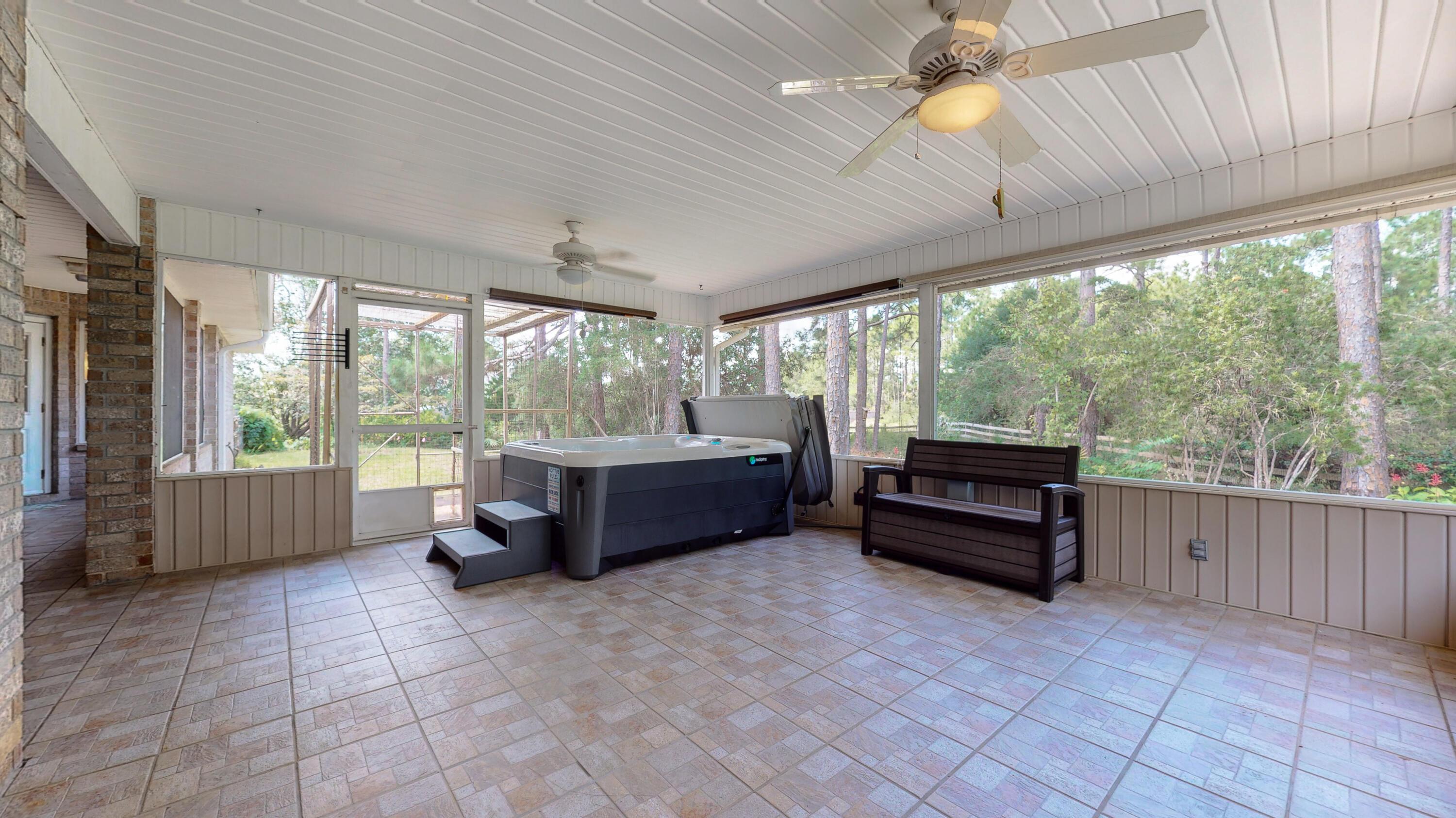 HOLLEY BY THE SEA - Residential