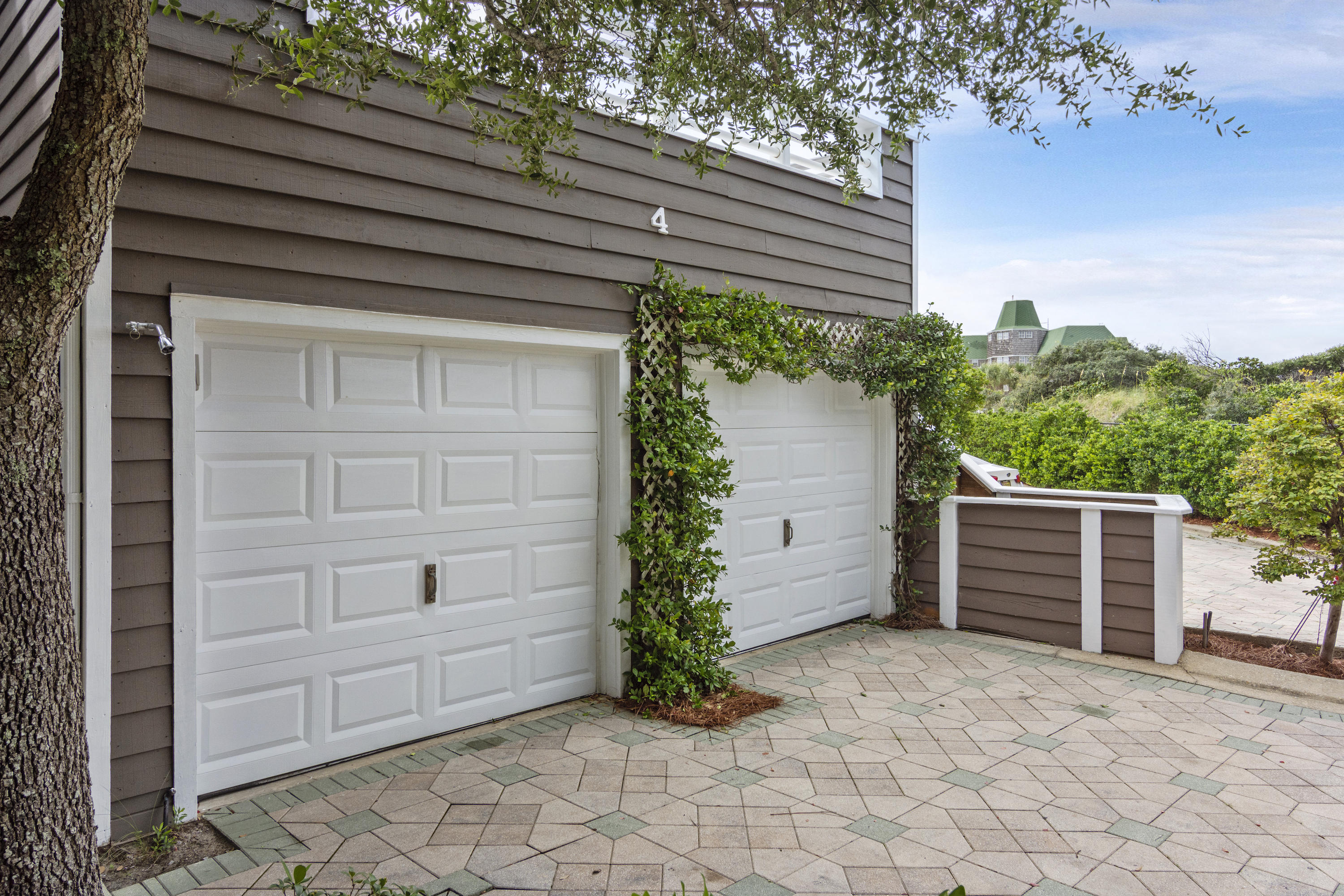 HENDERSON PARK TH - Residential