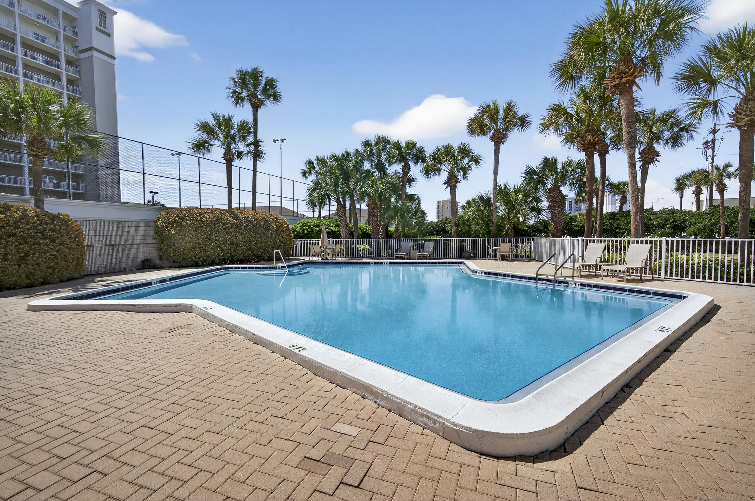 TIDES OF DESTIN - Residential