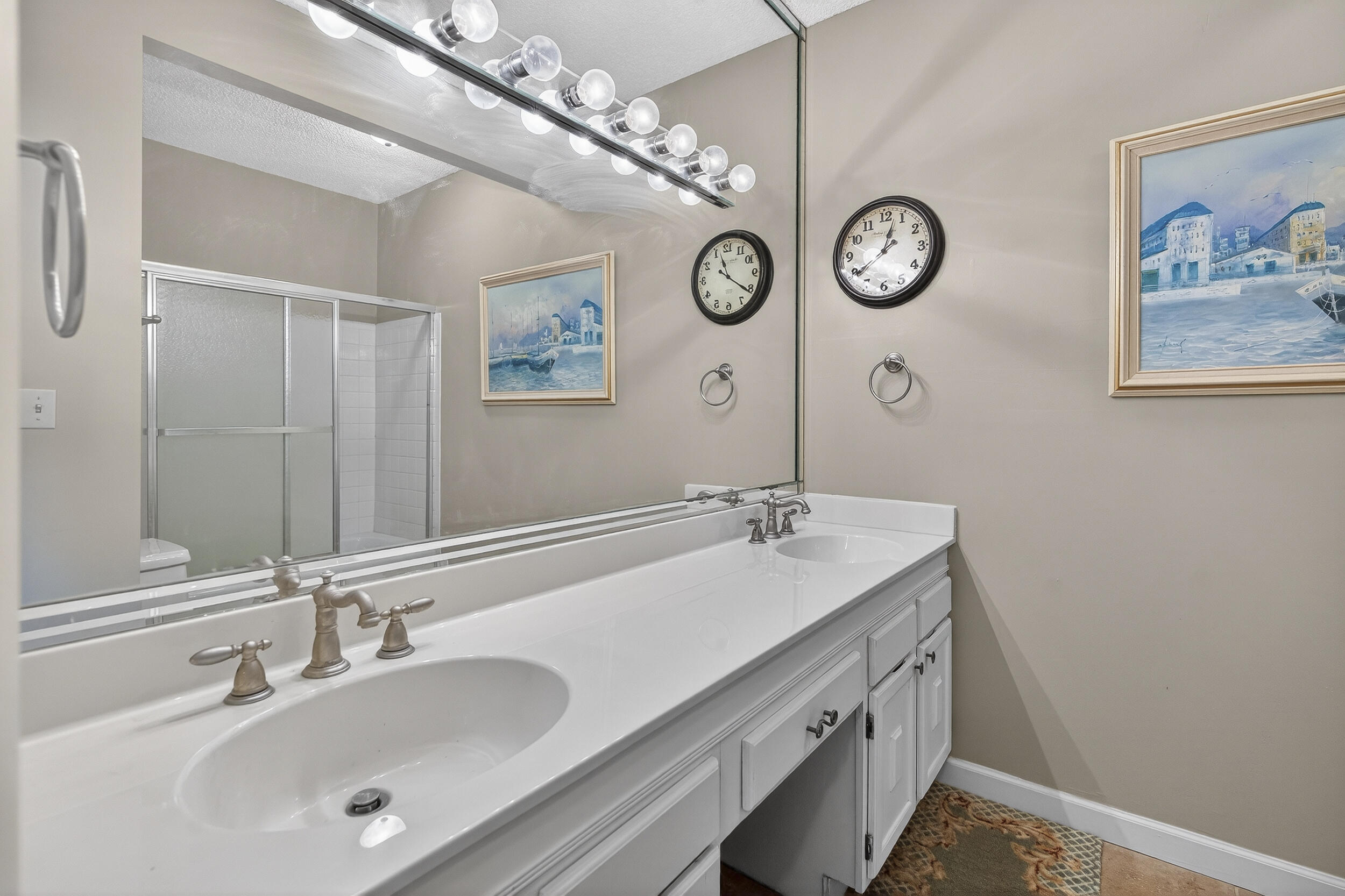 TIDES OF DESTIN - Residential