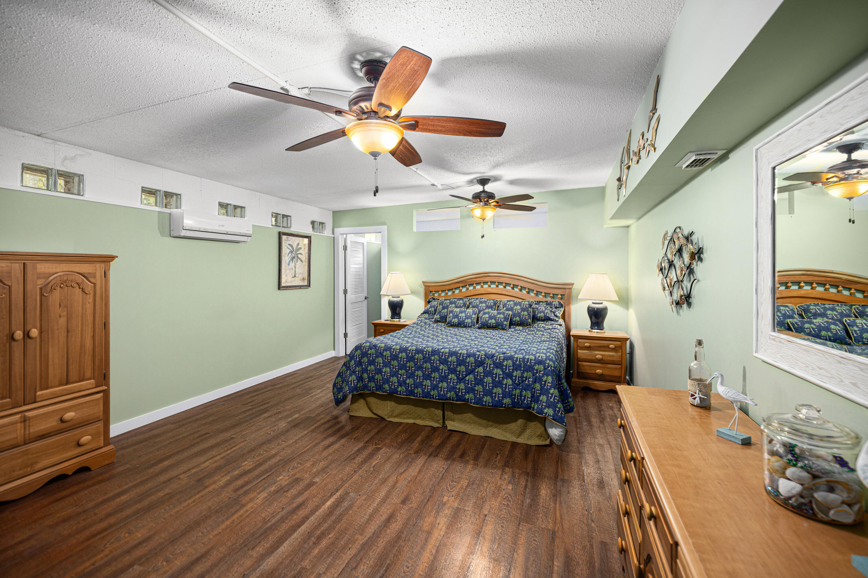 WYNNEHAVEN BEACH ESTATES - Residential