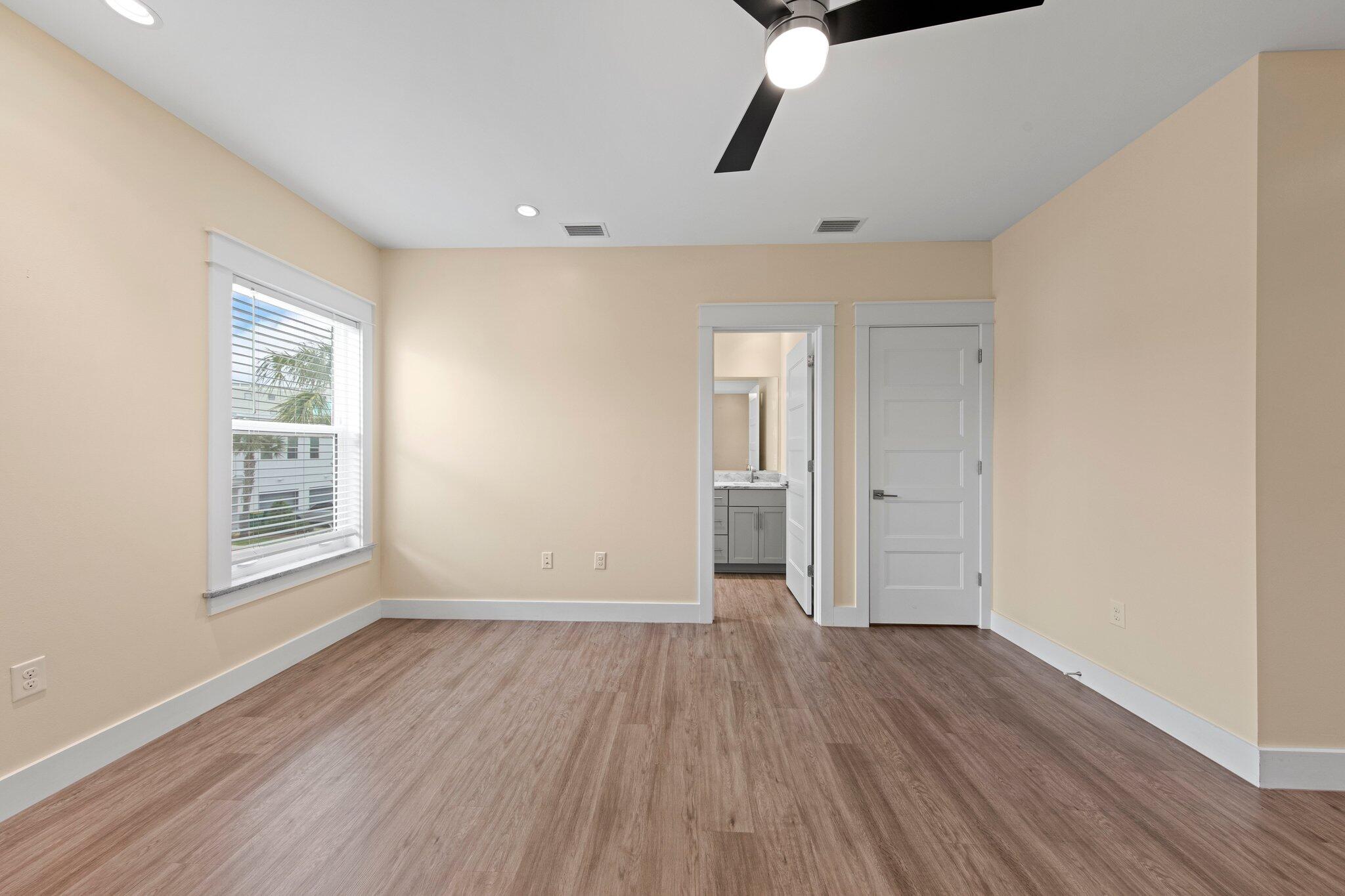 Soundside Lofts - Residential Lease