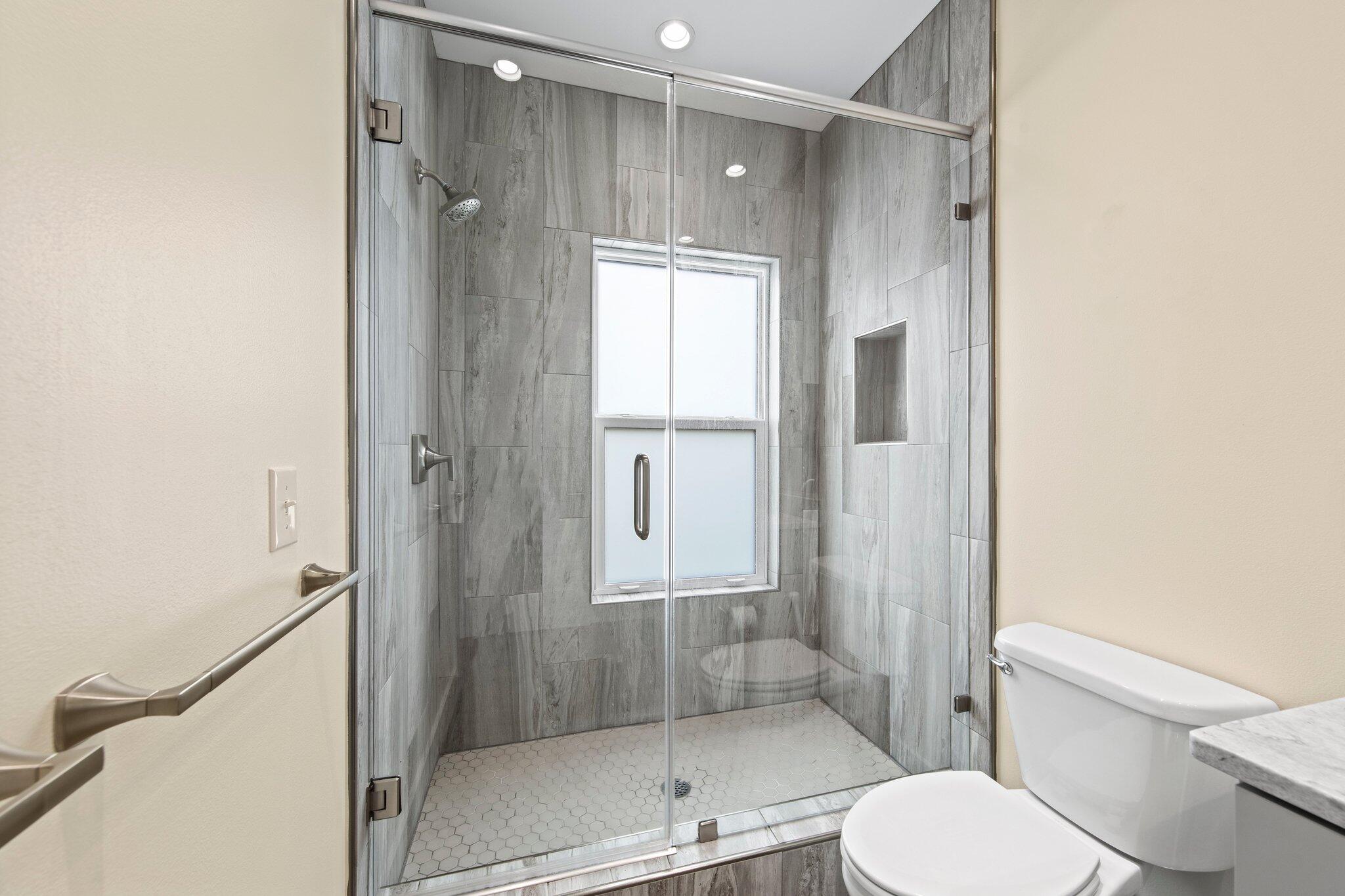 Soundside Lofts - Residential Lease