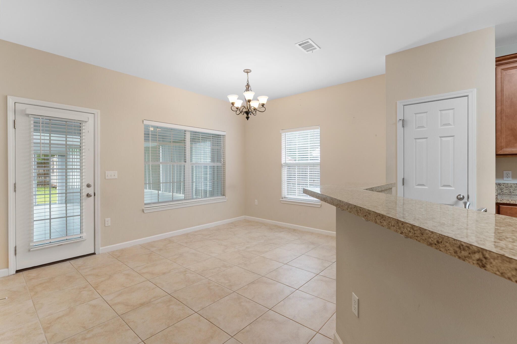 Heights Add VALP, Lot 19 BLK 5 - Residential