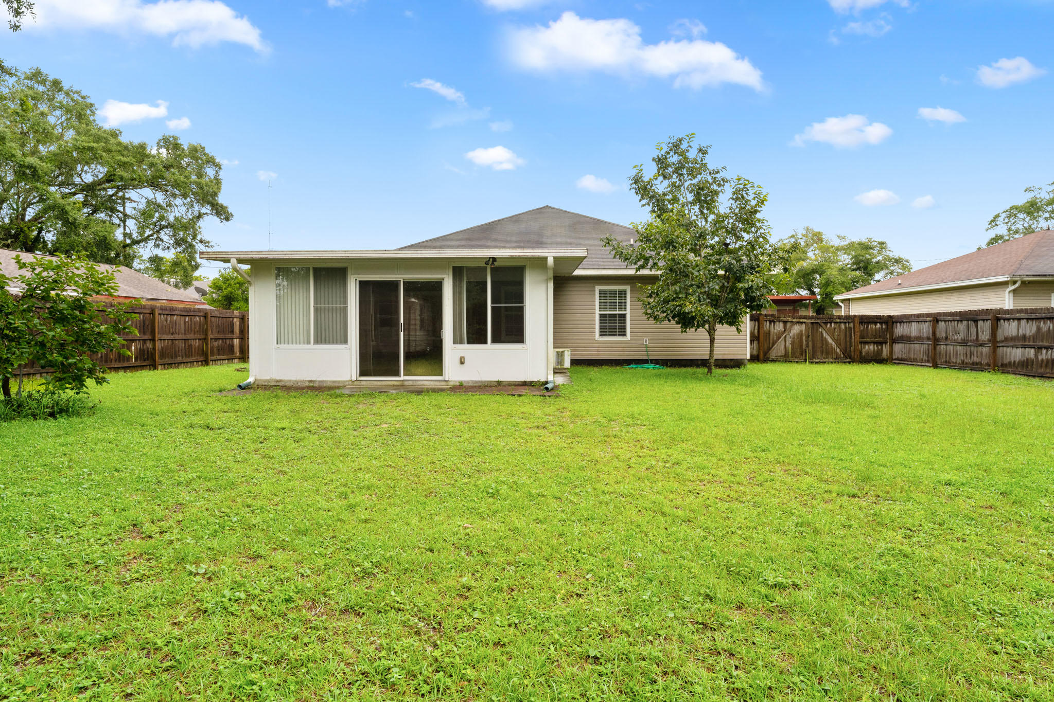 Heights Add VALP, Lot 19 BLK 5 - Residential