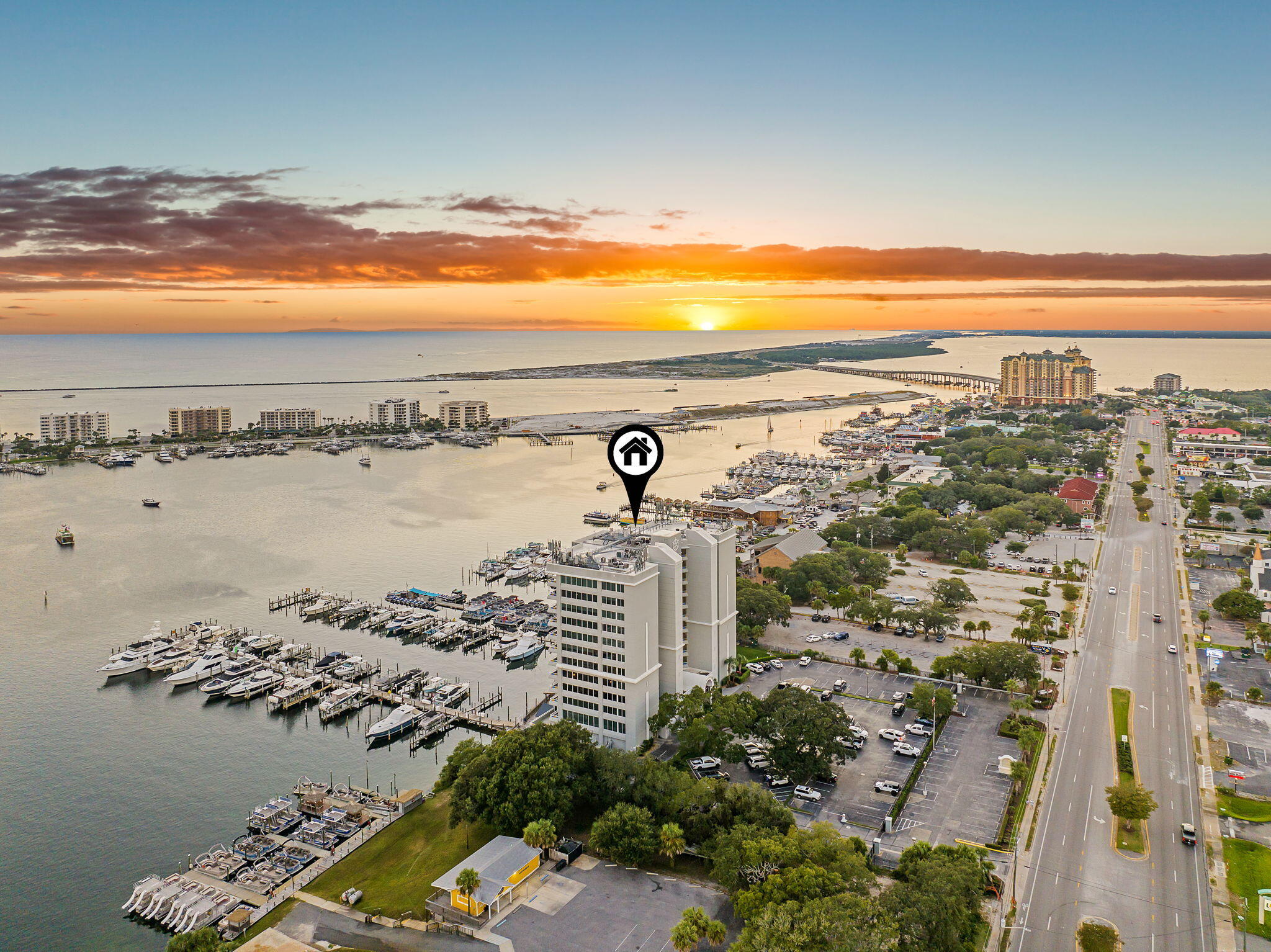 DESTIN YACHT CLUB - Residential