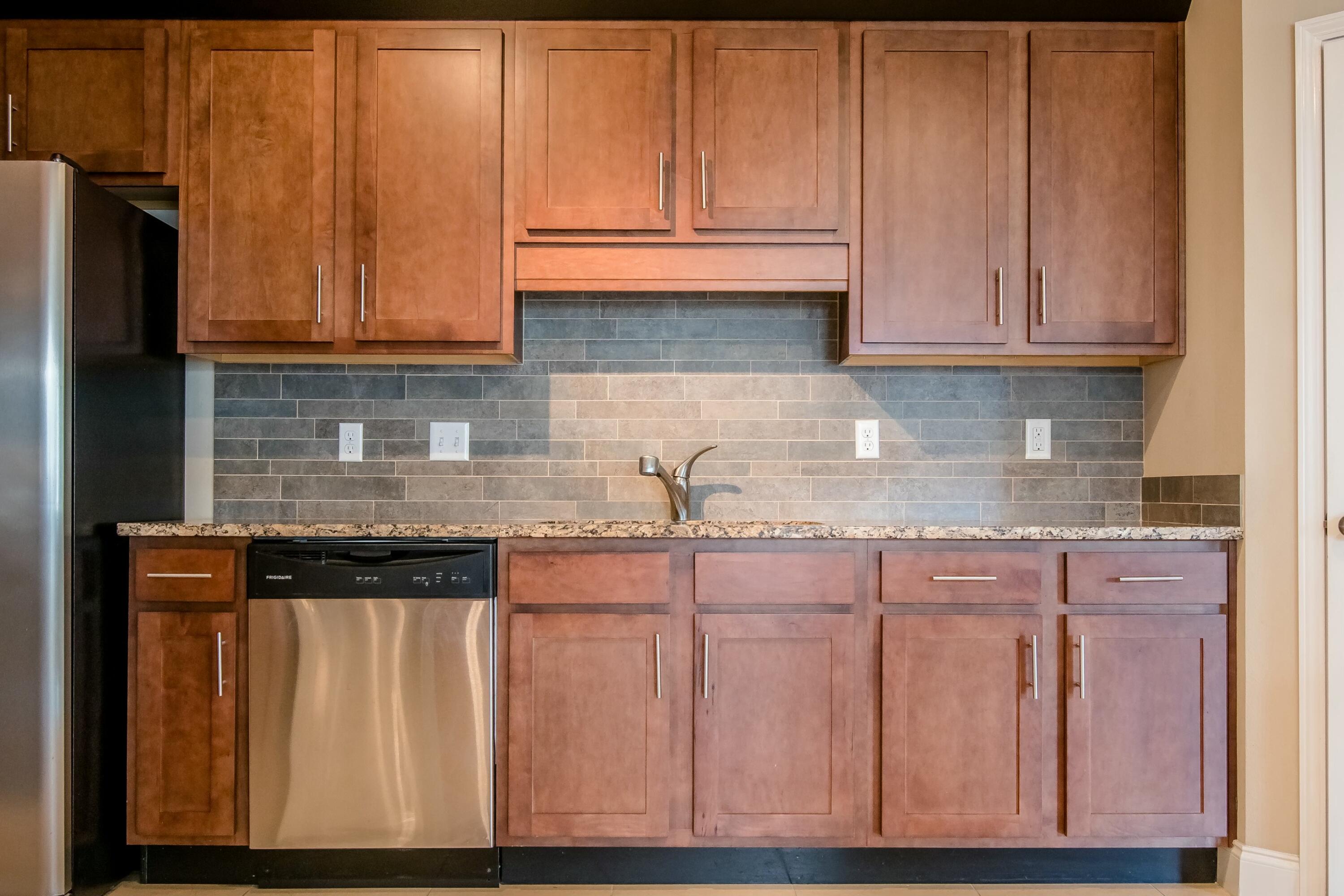 DUGGAN POND ESTATES - Residential Lease