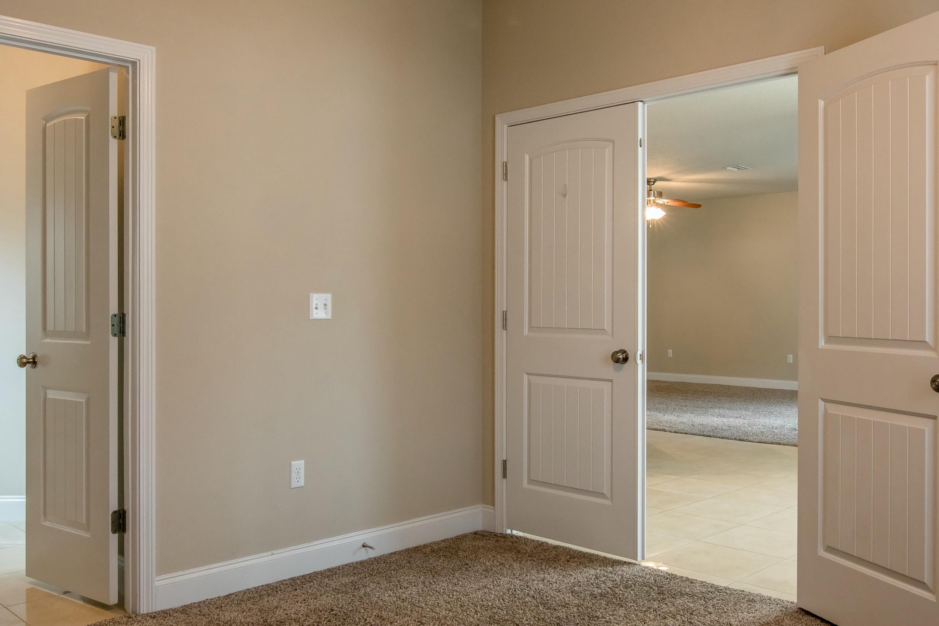 DUGGAN POND ESTATES - Residential Lease