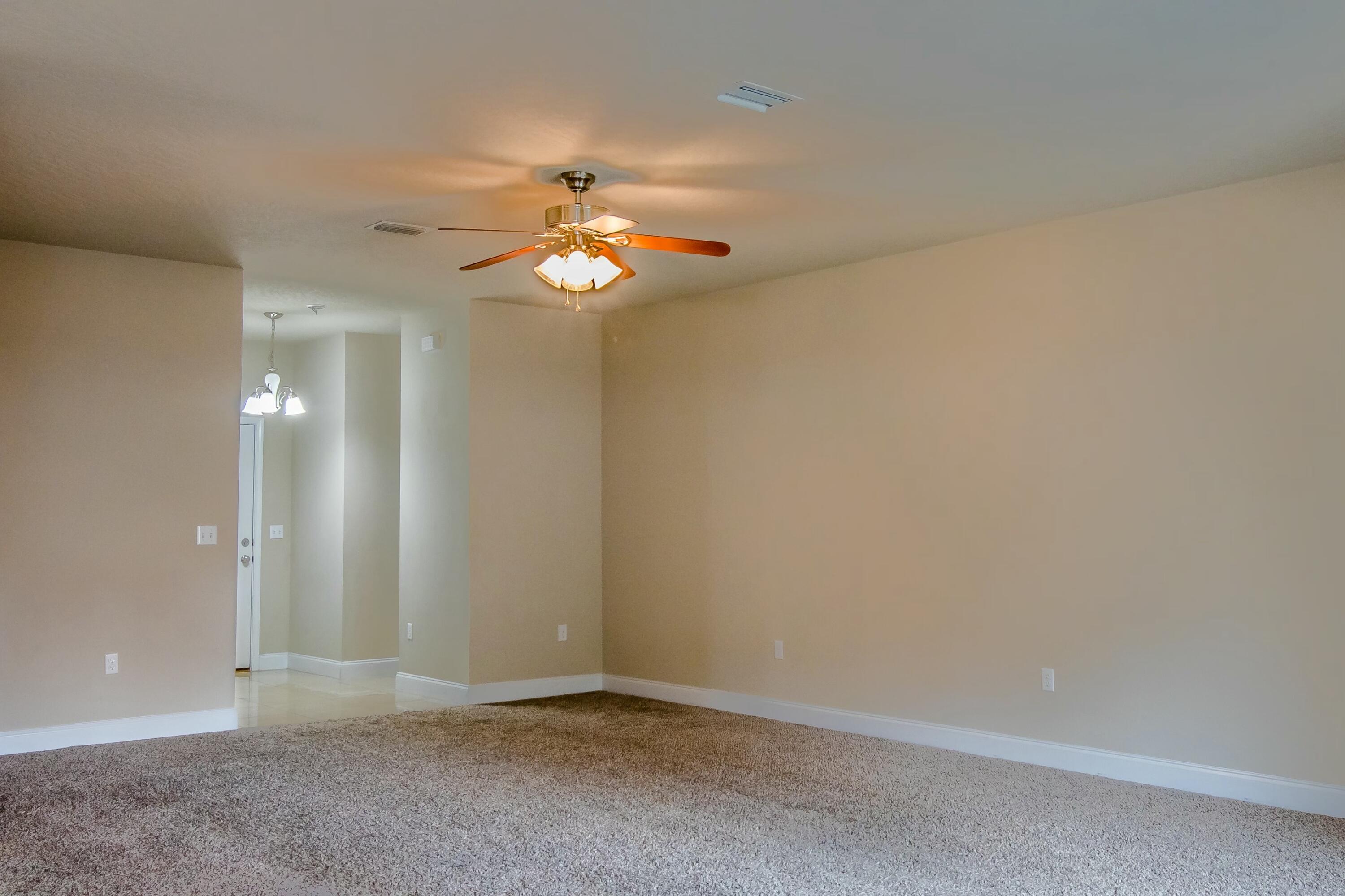 DUGGAN POND ESTATES - Residential Lease