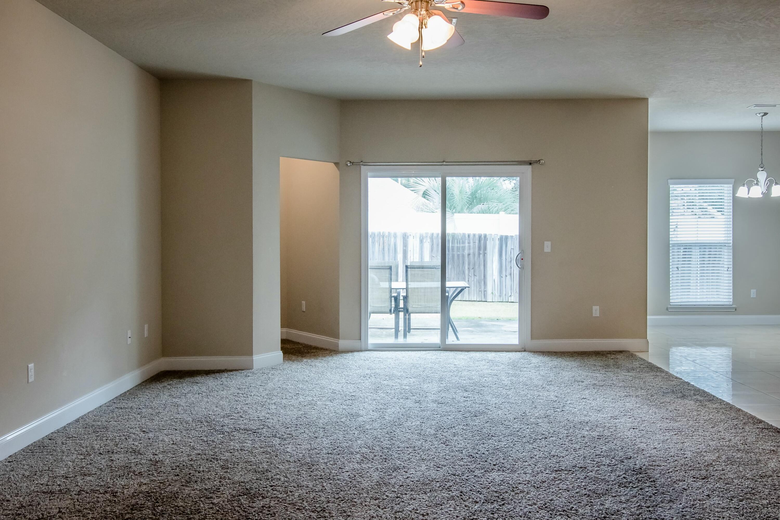 DUGGAN POND ESTATES - Residential Lease