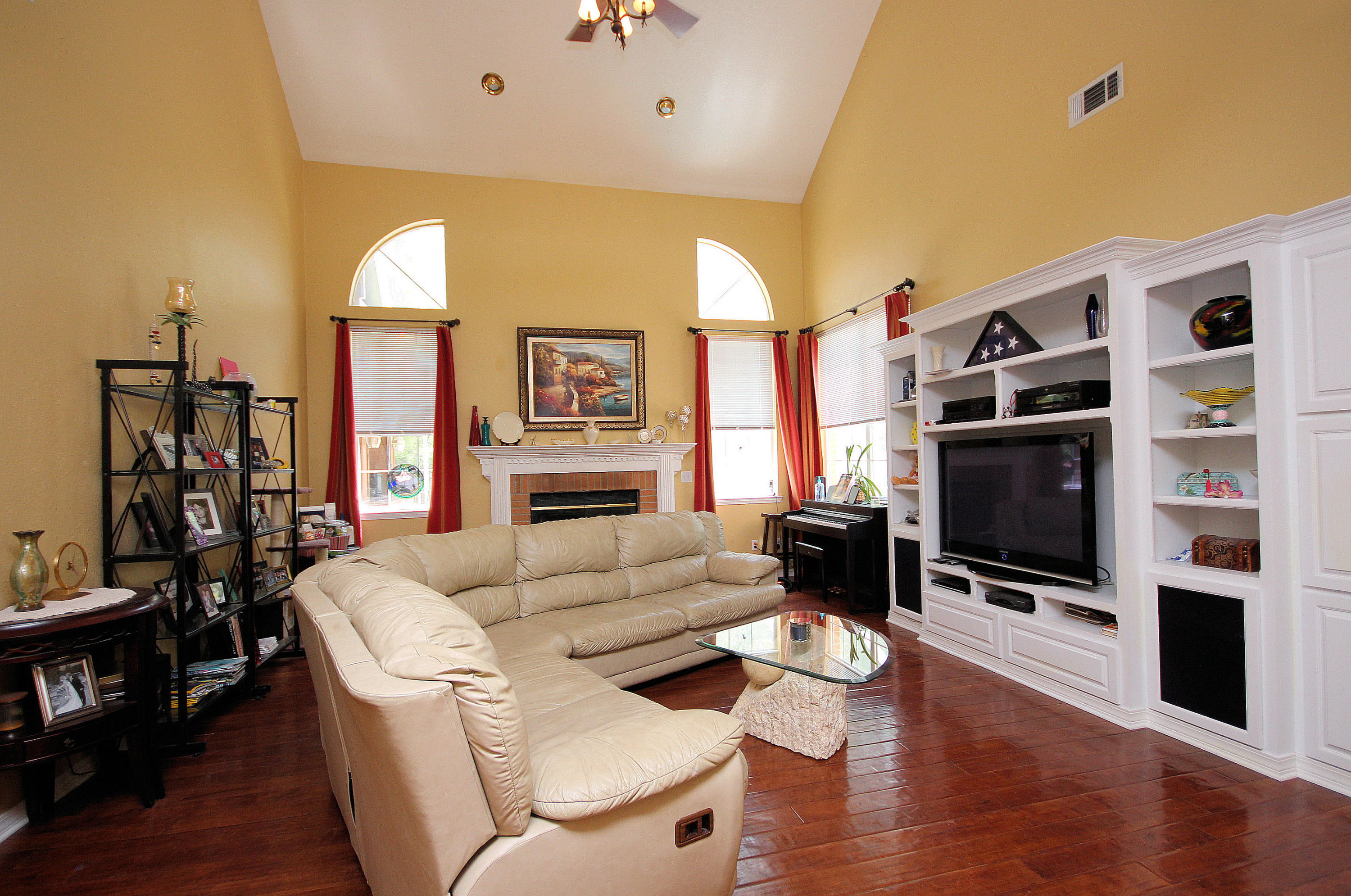 VILLAGE OF BOLTON AT BLUEWATER BAY - Residential