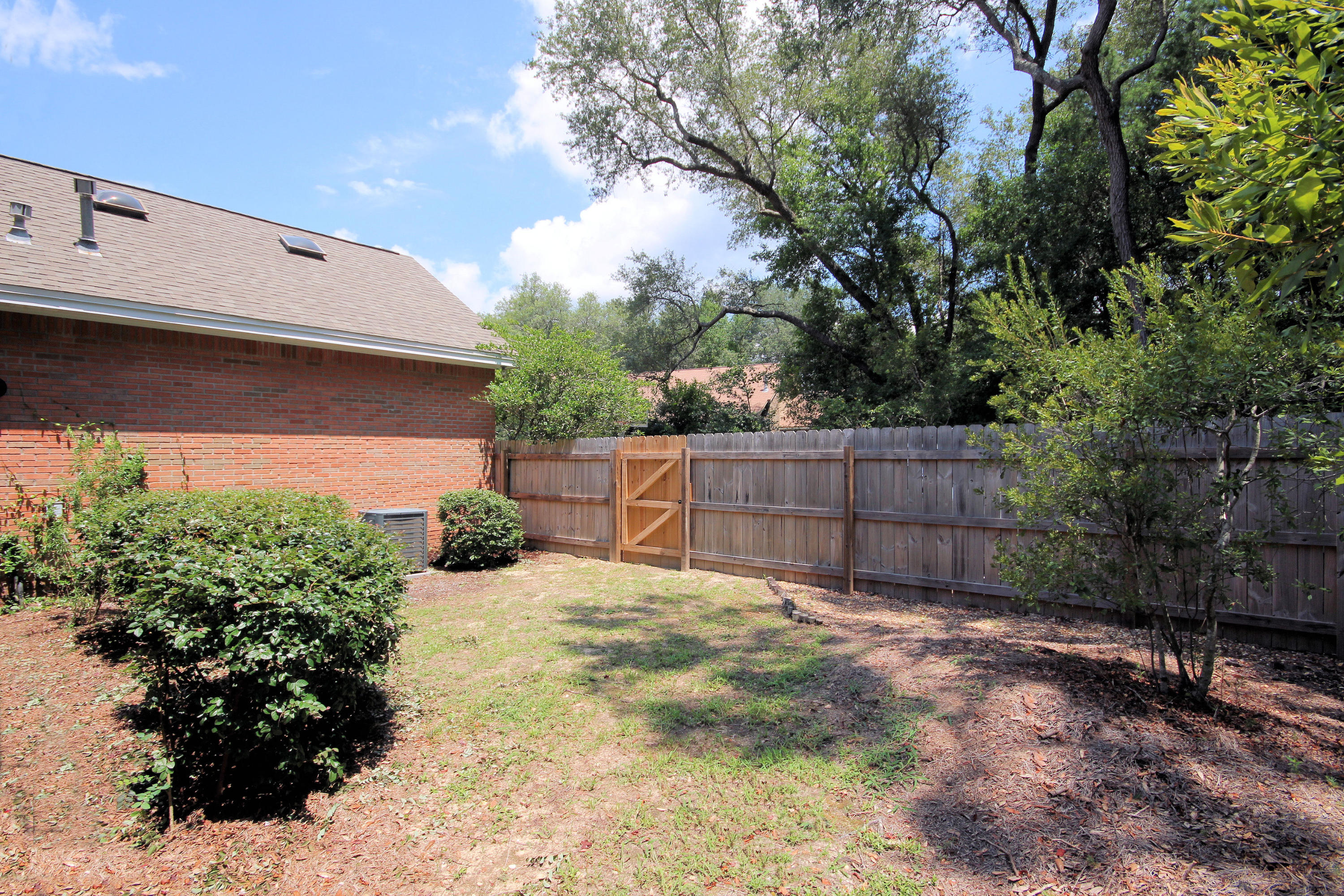 VILLAGE OF BOLTON AT BLUEWATER BAY - Residential