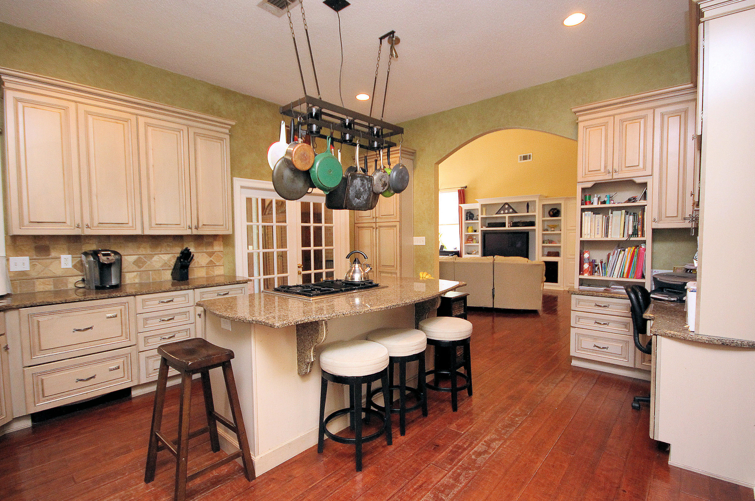 VILLAGE OF BOLTON AT BLUEWATER BAY - Residential