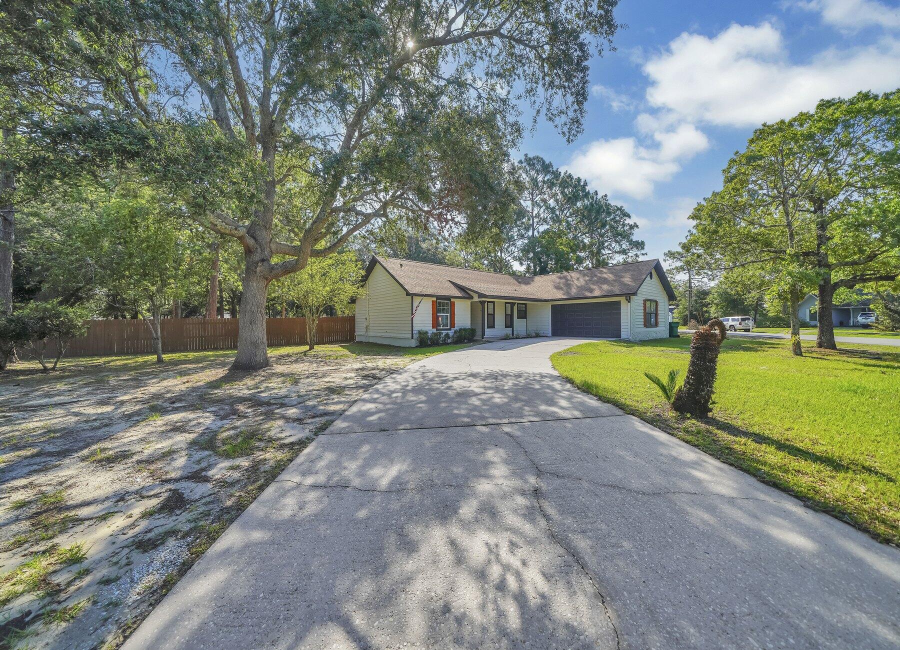 SHOAL WOOD ESTATES 1ST PH 1 - Residential