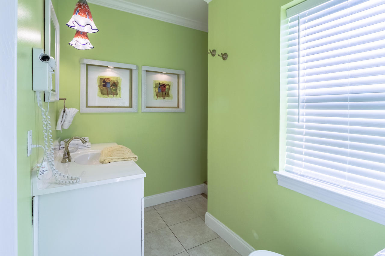 CRYSTAL BEACH - Residential