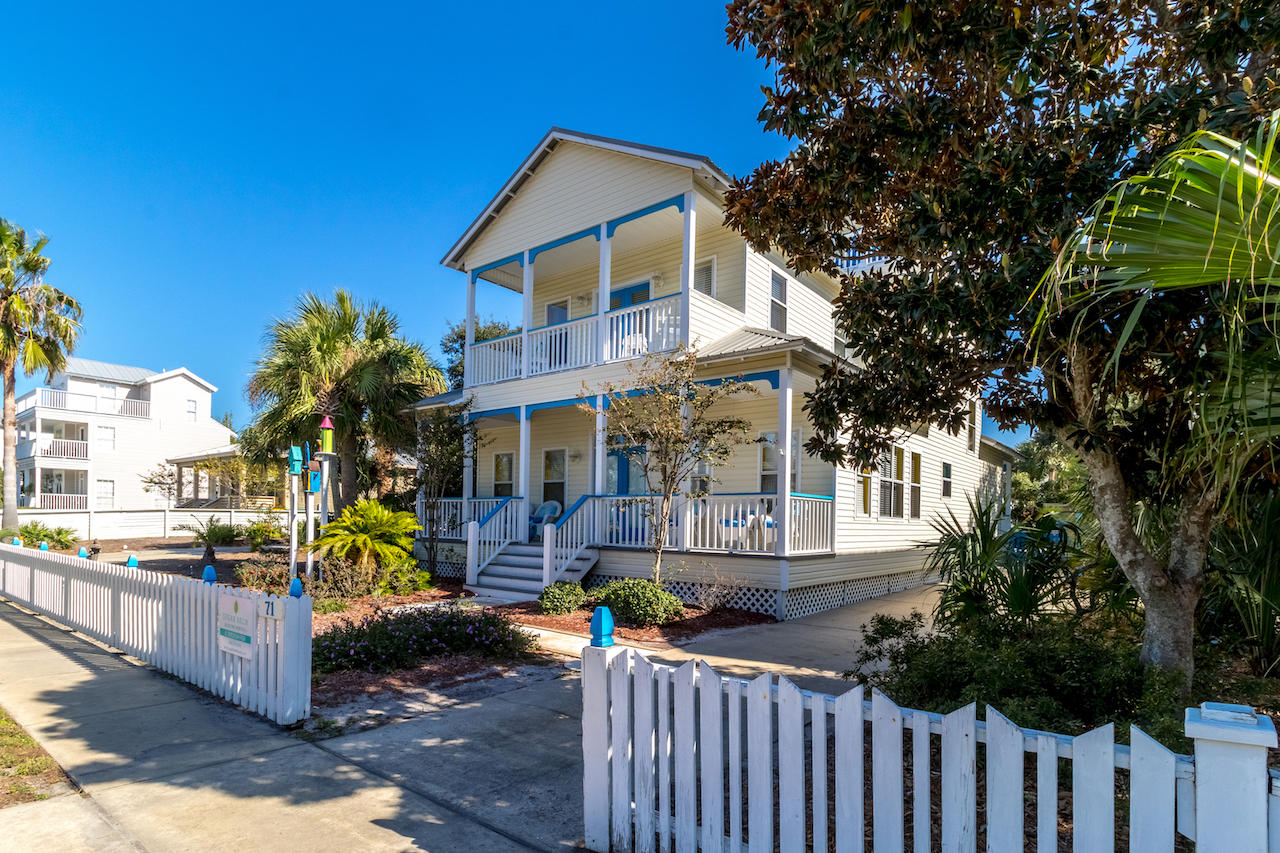 CRYSTAL BEACH - Residential