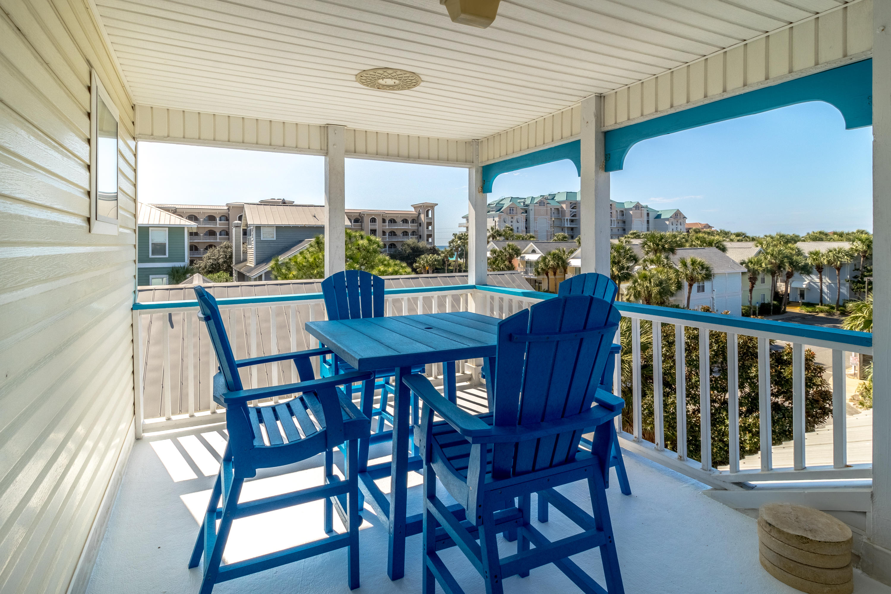 CRYSTAL BEACH - Residential