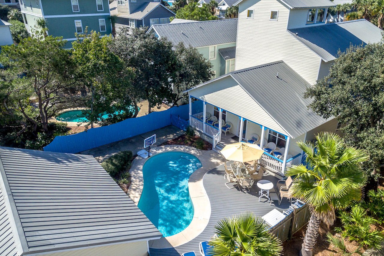 CRYSTAL BEACH - Residential