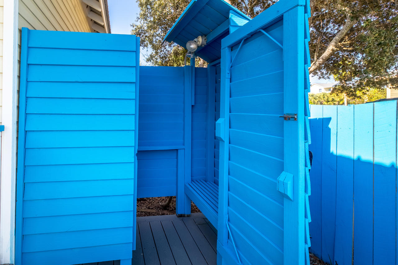 CRYSTAL BEACH - Residential