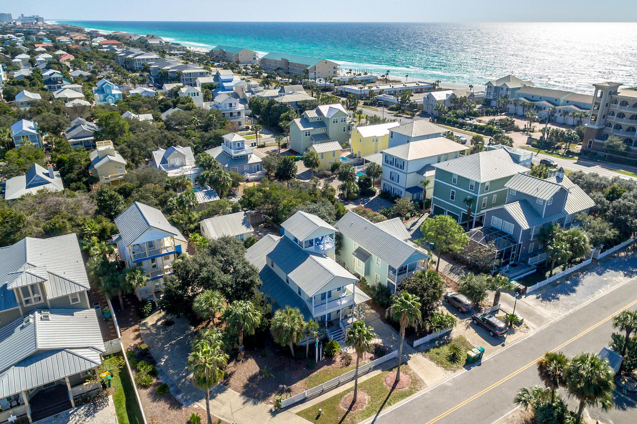 CRYSTAL BEACH - Residential