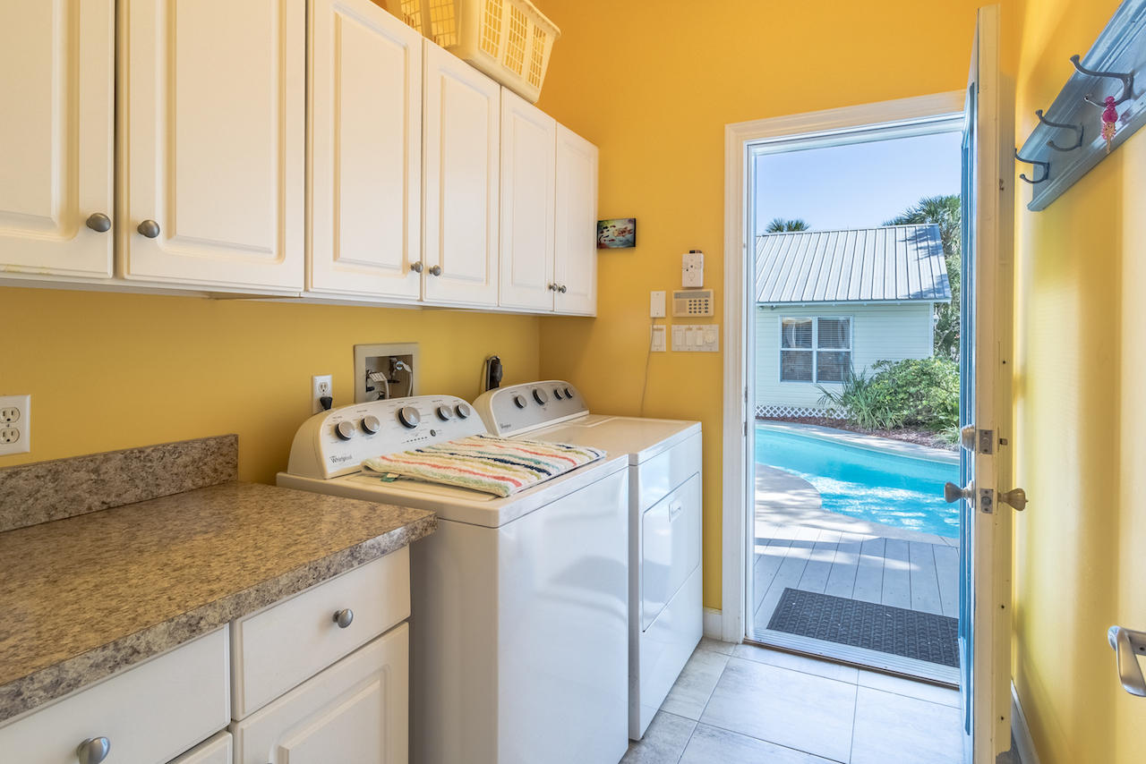 CRYSTAL BEACH - Residential