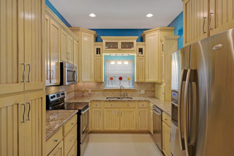 CRYSTAL BEACH - Residential