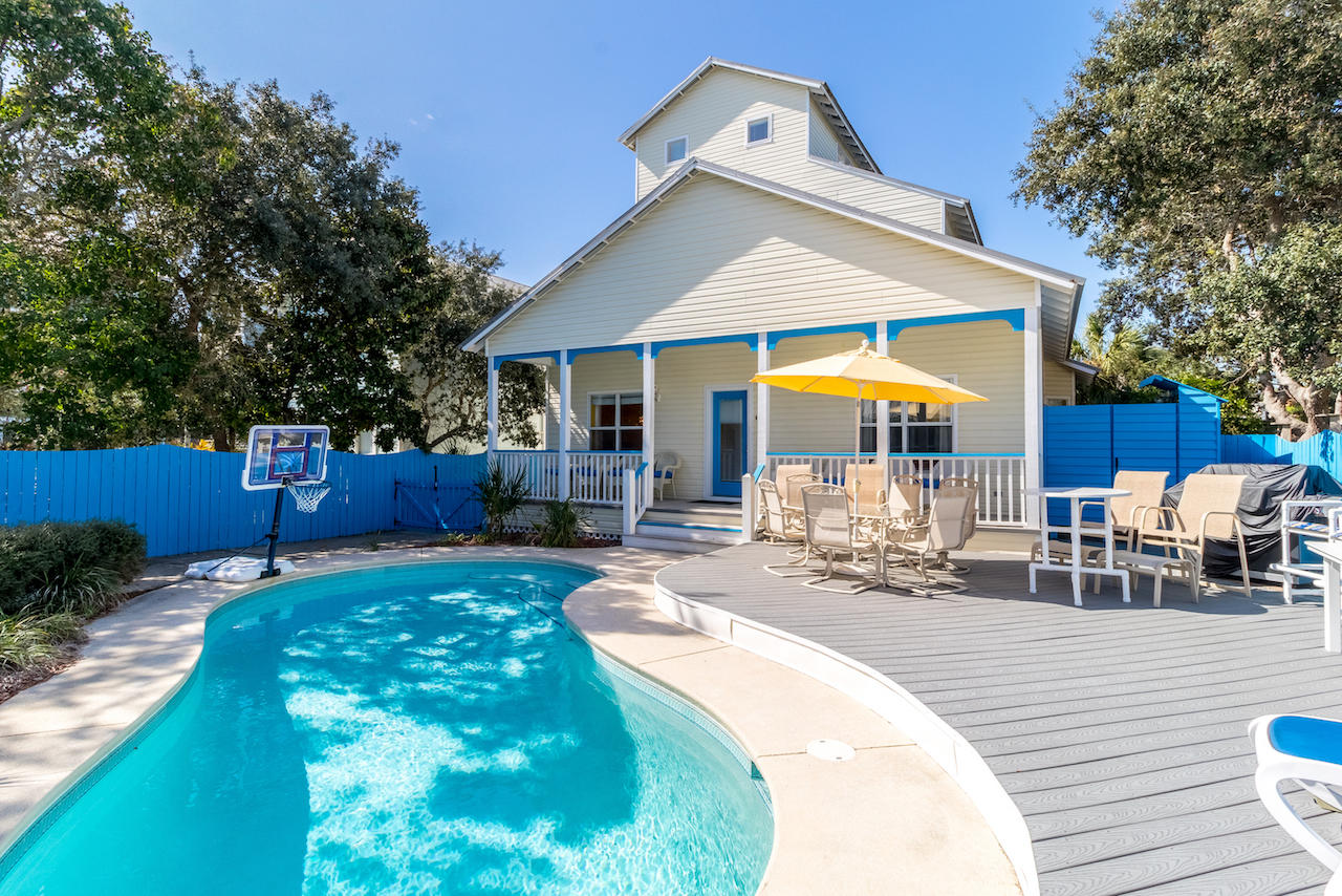 CRYSTAL BEACH - Residential