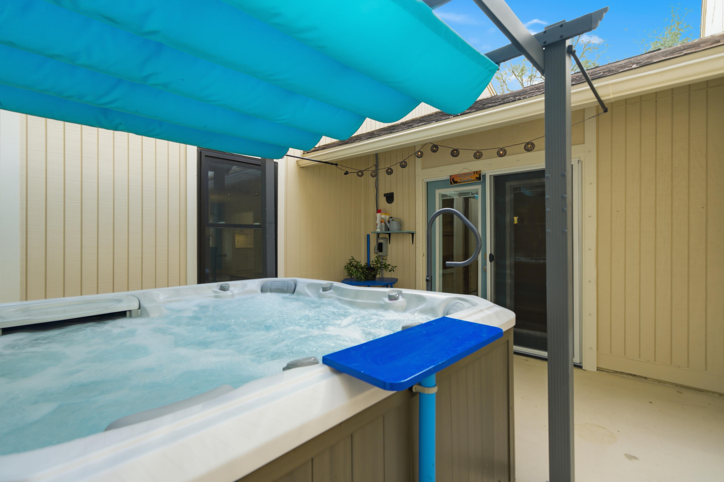 ROYAL OAK VILLAGE - Residential