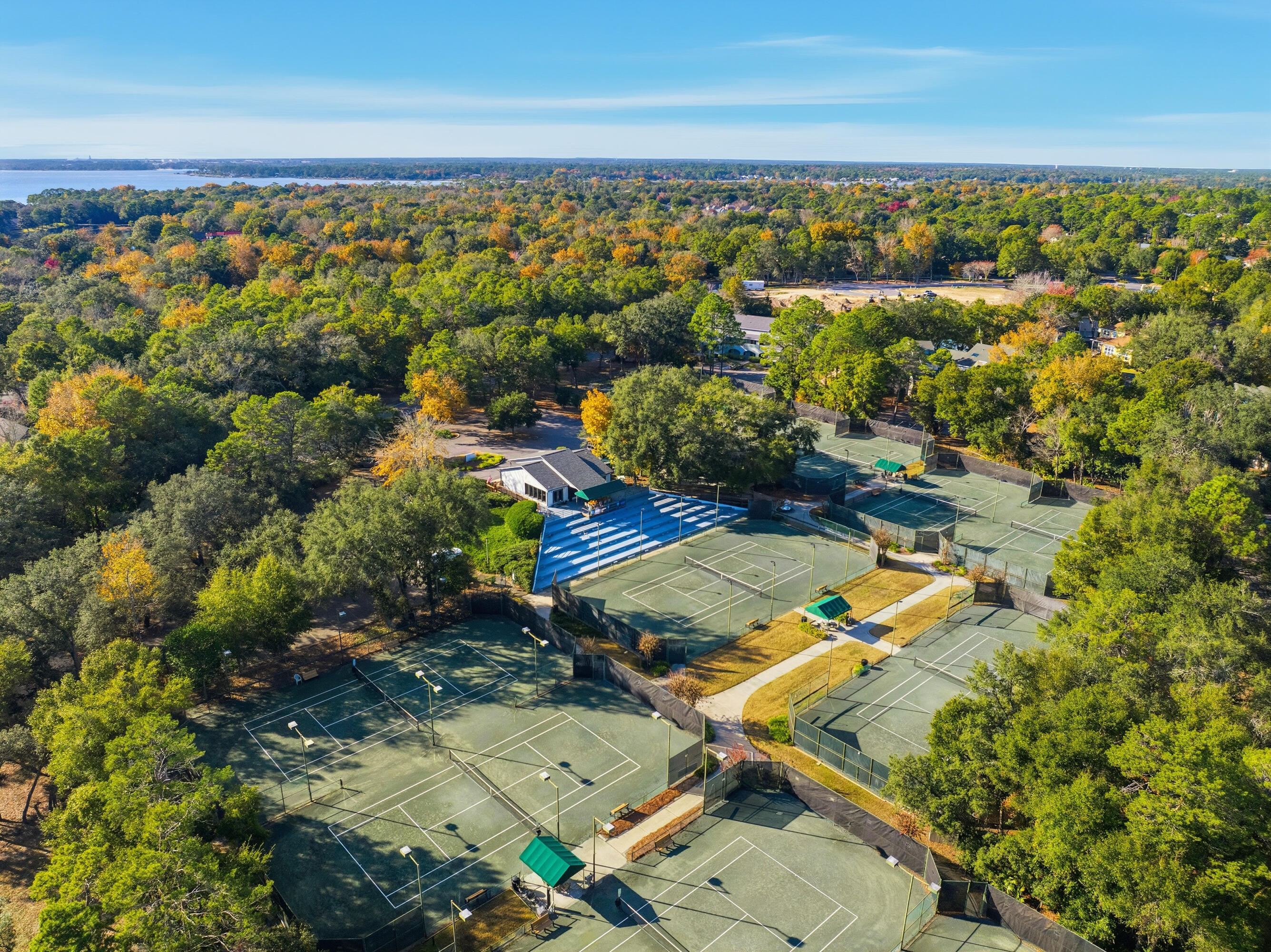 ROYAL OAK VILLAGE - Residential