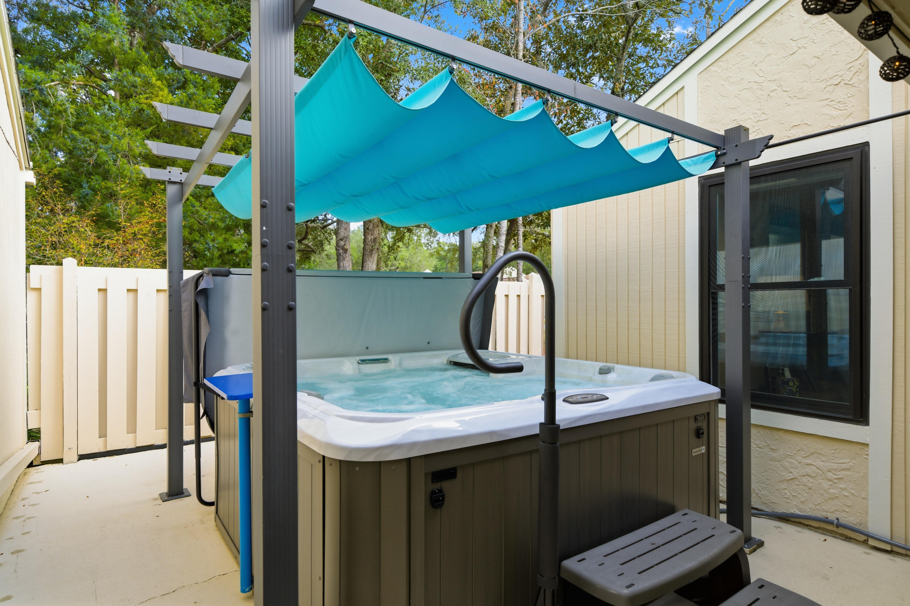 ROYAL OAK VILLAGE - Residential