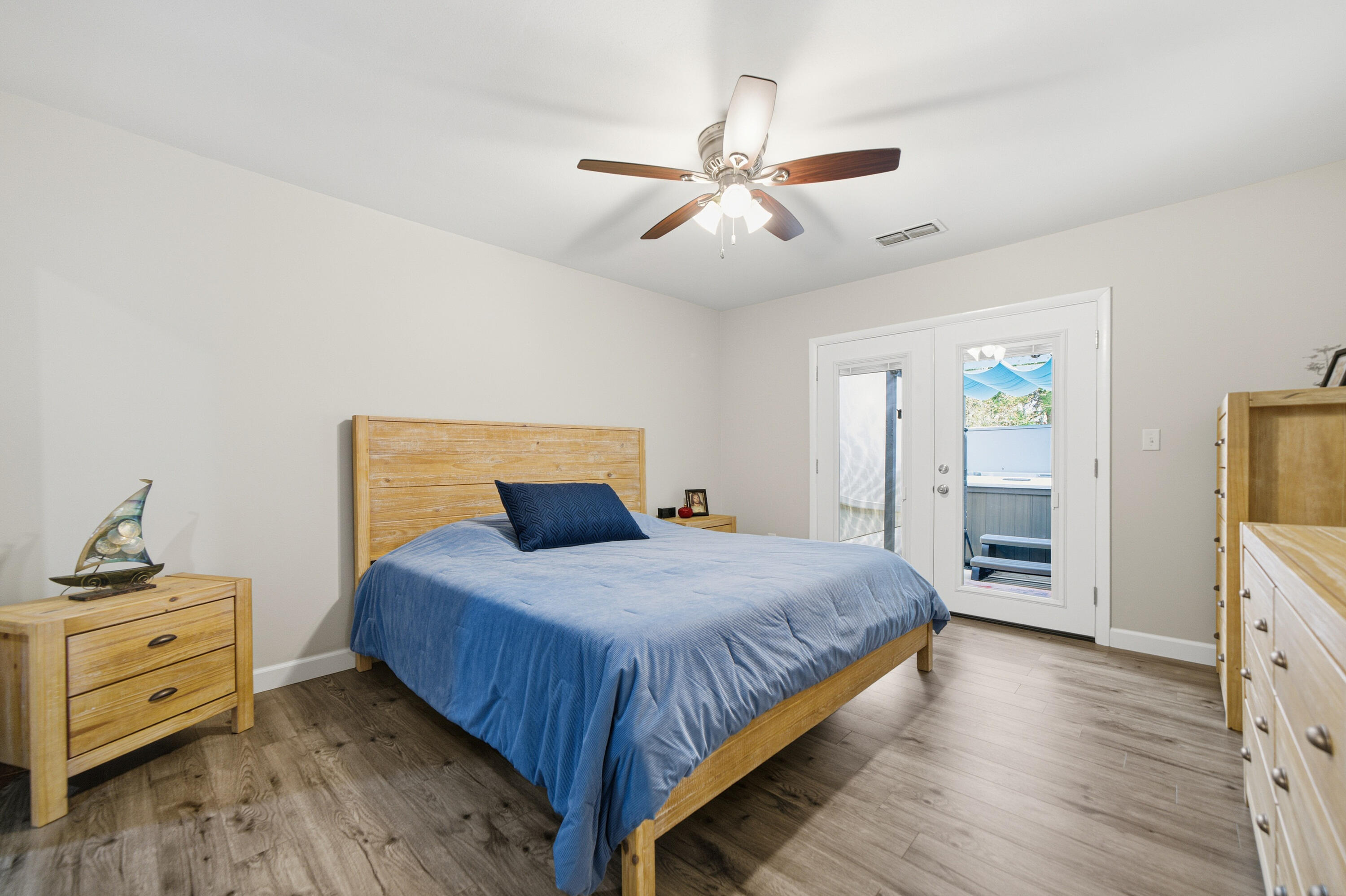 ROYAL OAK VILLAGE - Residential