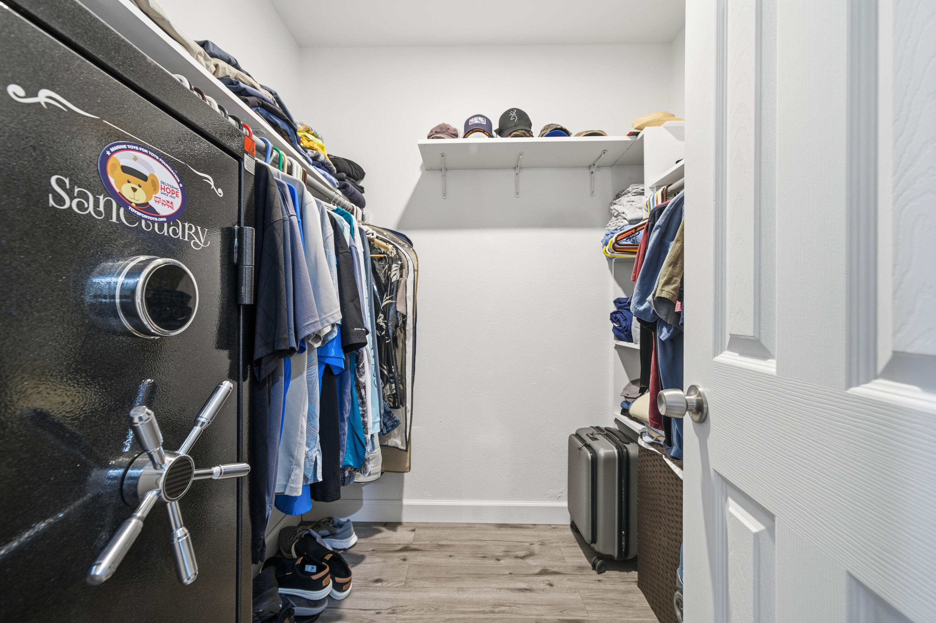 ROYAL OAK VILLAGE - Residential