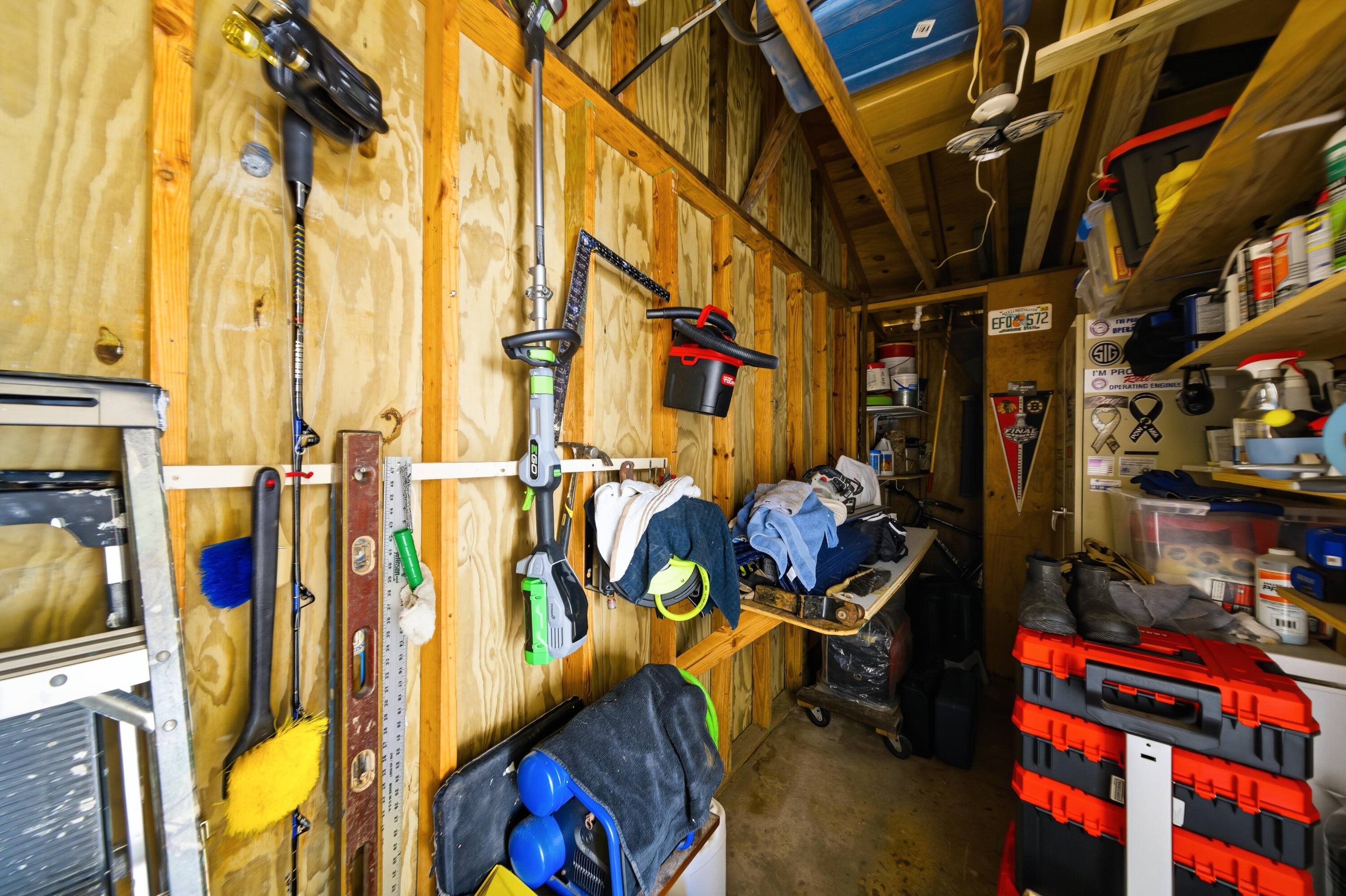 ROYAL OAK VILLAGE - Residential